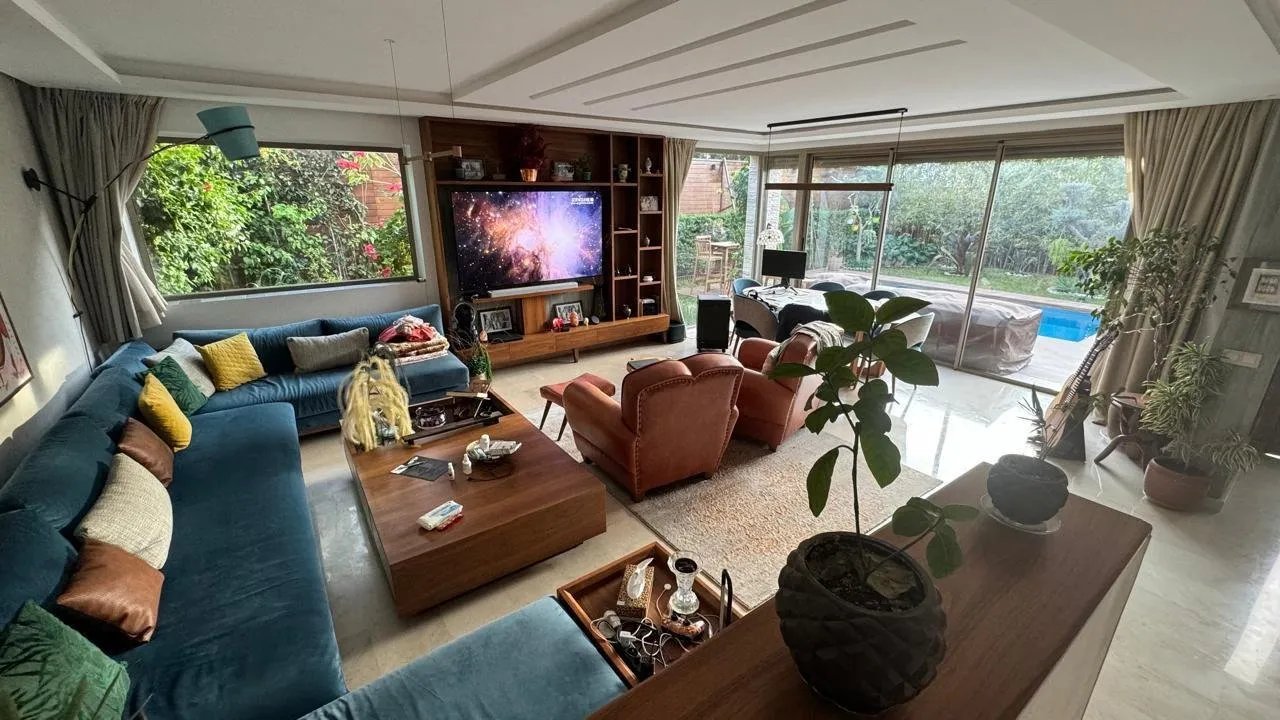 Villa haut standing 3 chambres piscine en résidence sécurisée - الدار البيضاء (4)