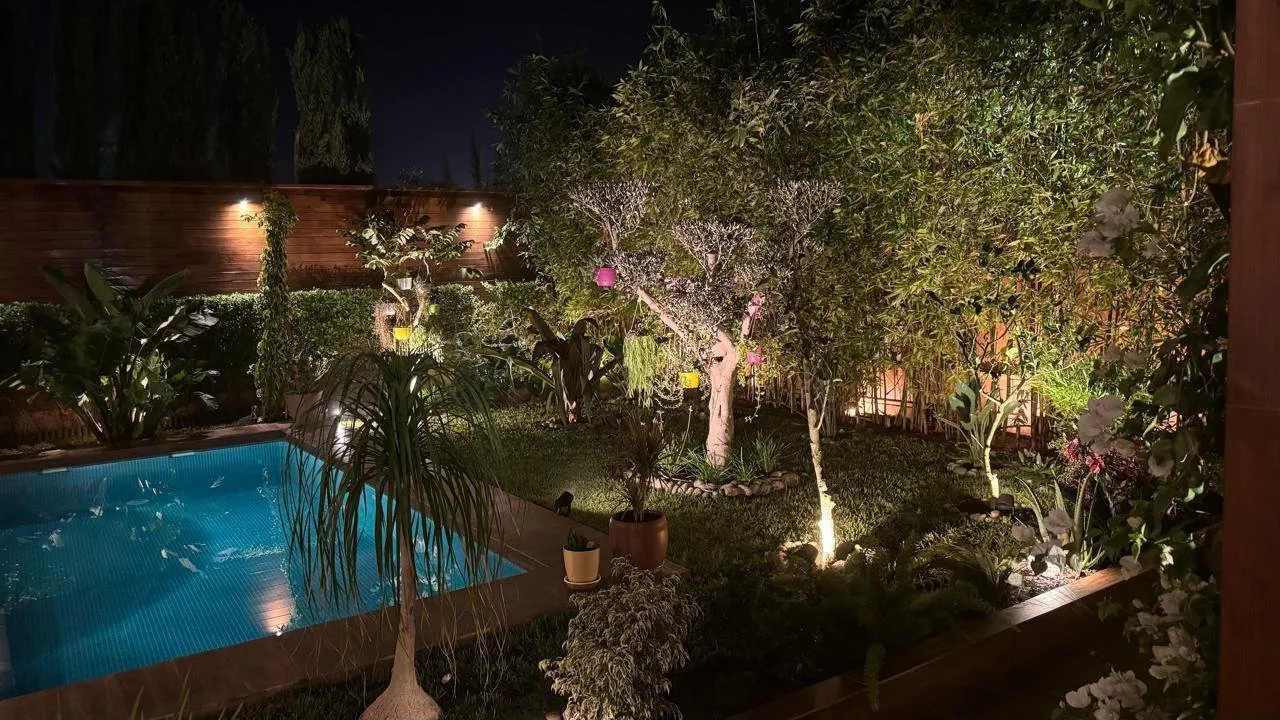 Villa haut standing 3 chambres piscine en résidence sécurisée - الدار البيضاء
