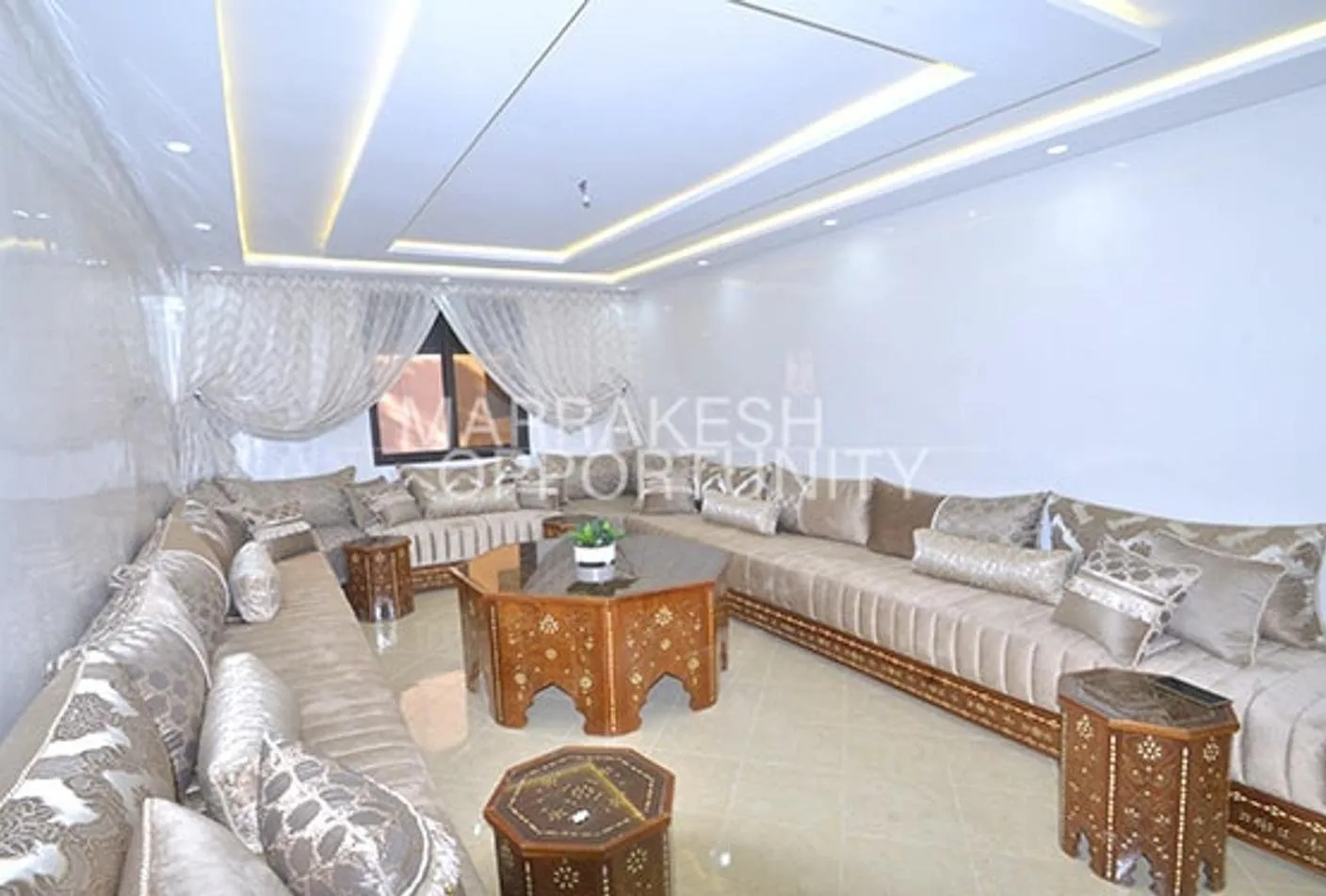 Magnifique Appartement meublé en vente sur la route de Fès - مراكش
