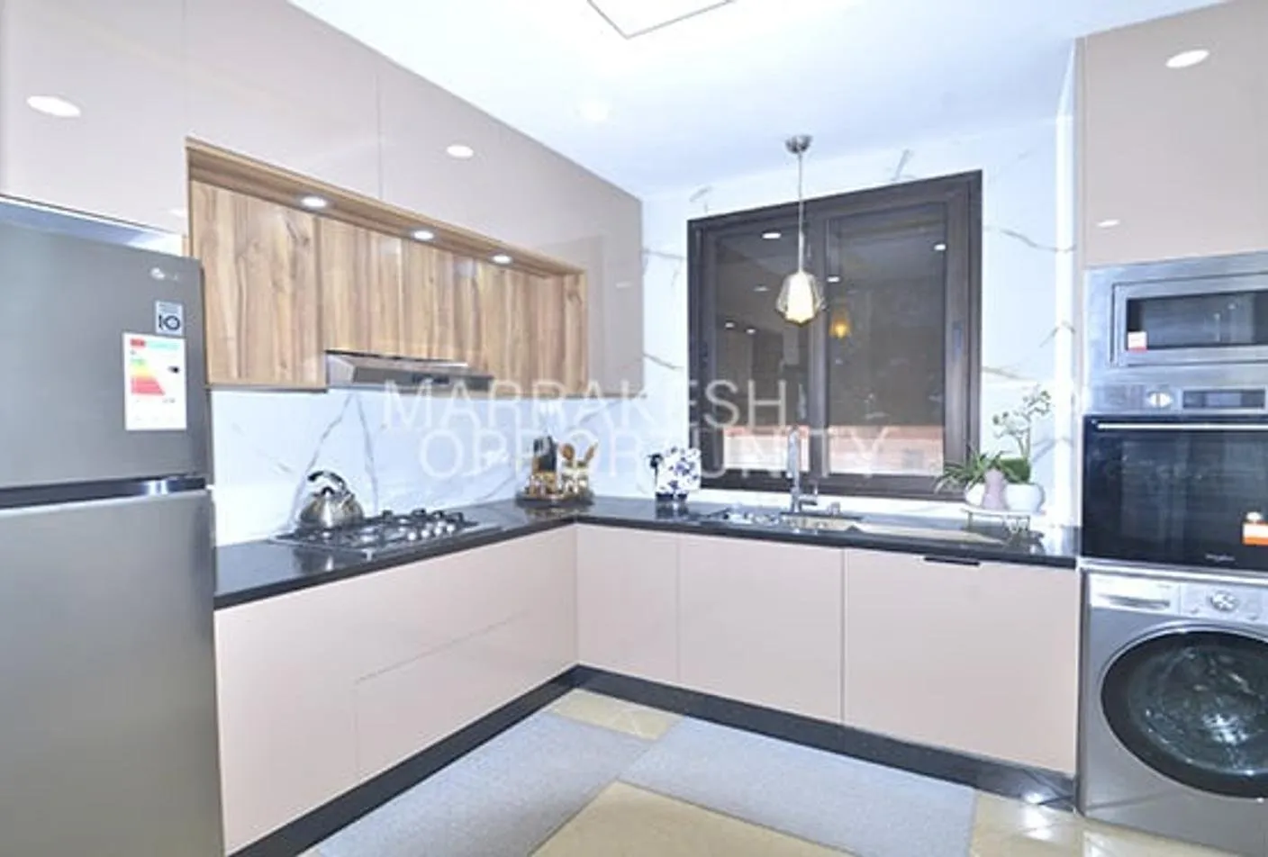 Magnifique Appartement meublé en vente sur la route de Fès - مراكش (3)