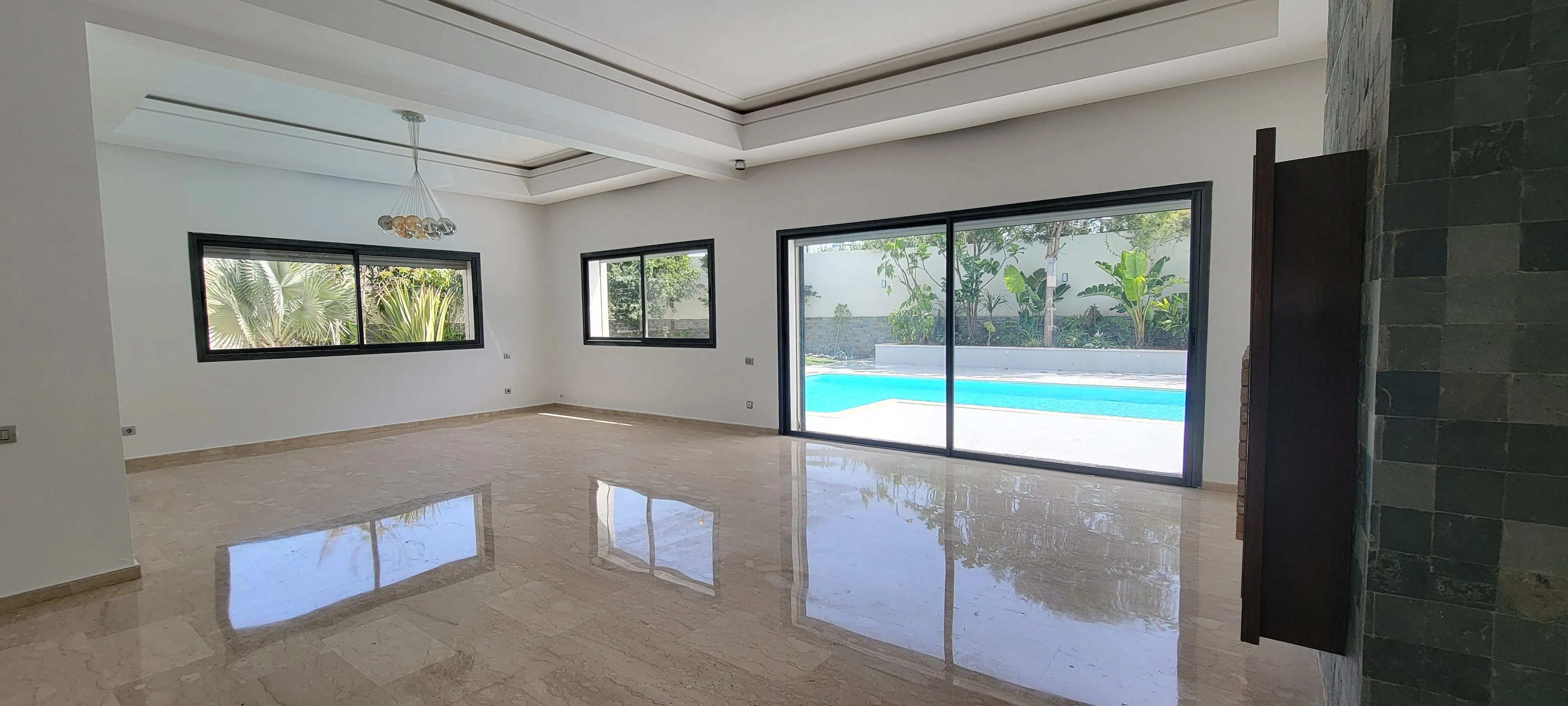 Villa haut standing 4 chambres piscine - الدار البيضاء (4)