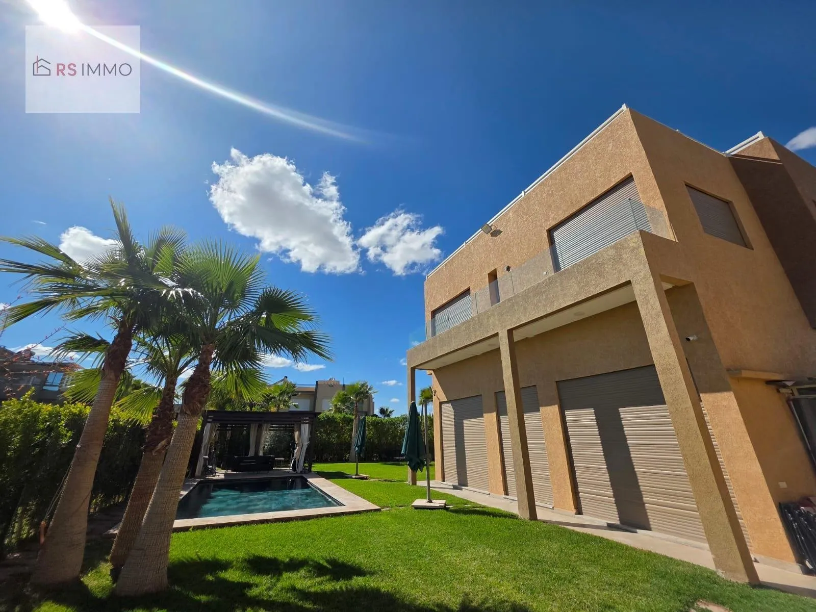 INVESTISSEMENT IMMOBILIER DE PRESTIGE : VILLA EXCEPTIONNELLE SUR GOLF ARGAN – VUE PANORAMIQUE SUR L’ATLAS - مراكش (2)