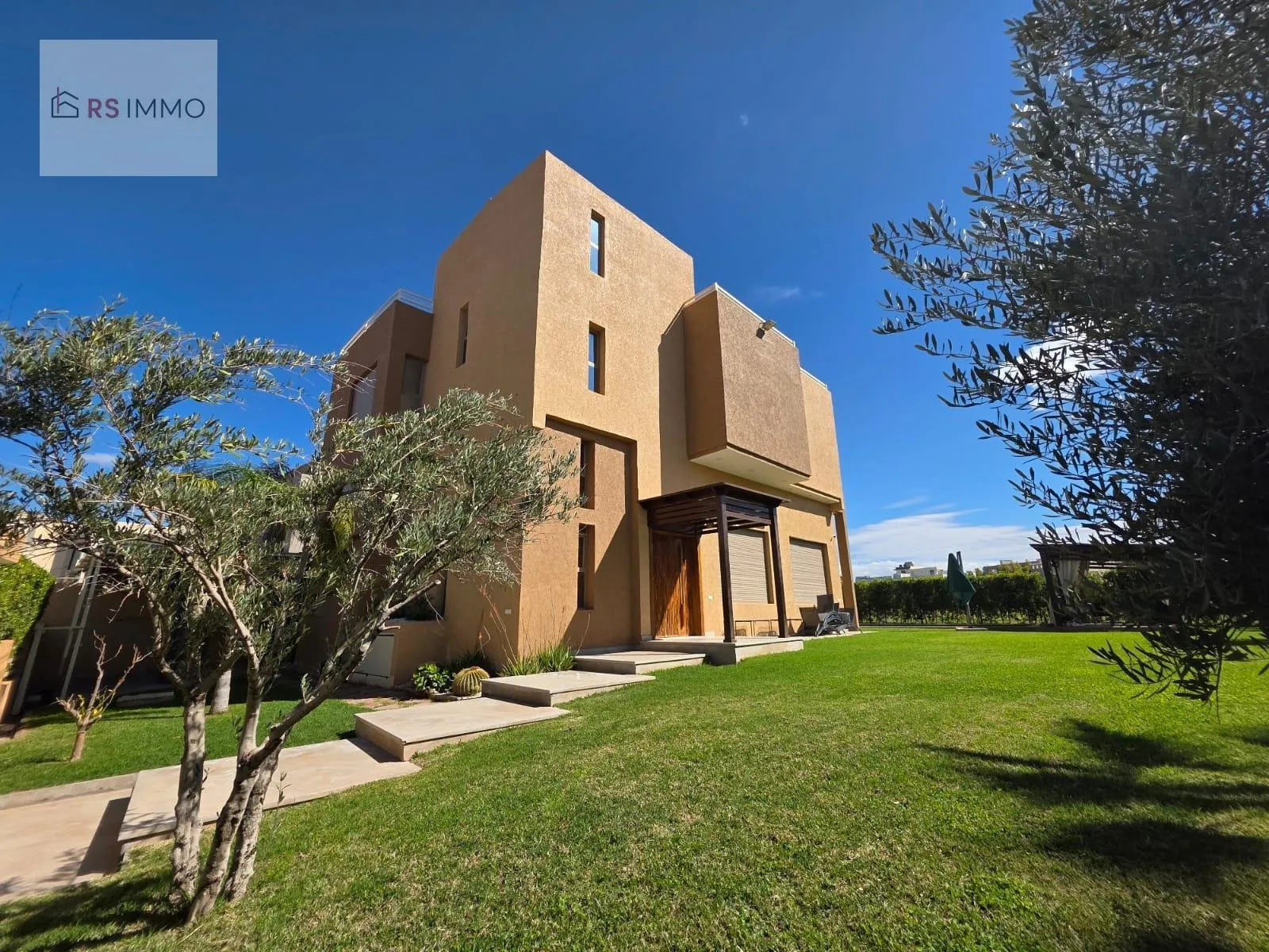 INVESTISSEMENT IMMOBILIER DE PRESTIGE : VILLA EXCEPTIONNELLE SUR GOLF ARGAN – VUE PANORAMIQUE SUR L’ATLAS - مراكش (3)
