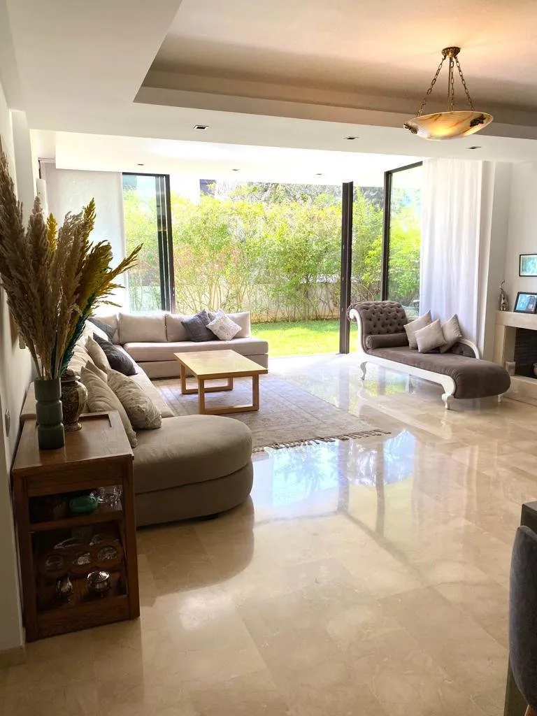Belle villa à vendre située à  souissi Rabat - الرباط (2)