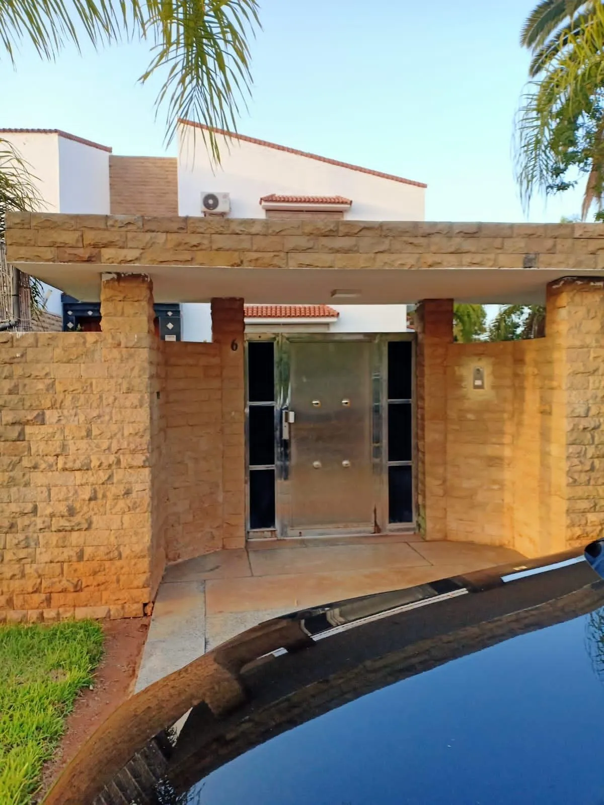 VILLA ANGLE AVENDRE OASIS - الدار البيضاء (2)