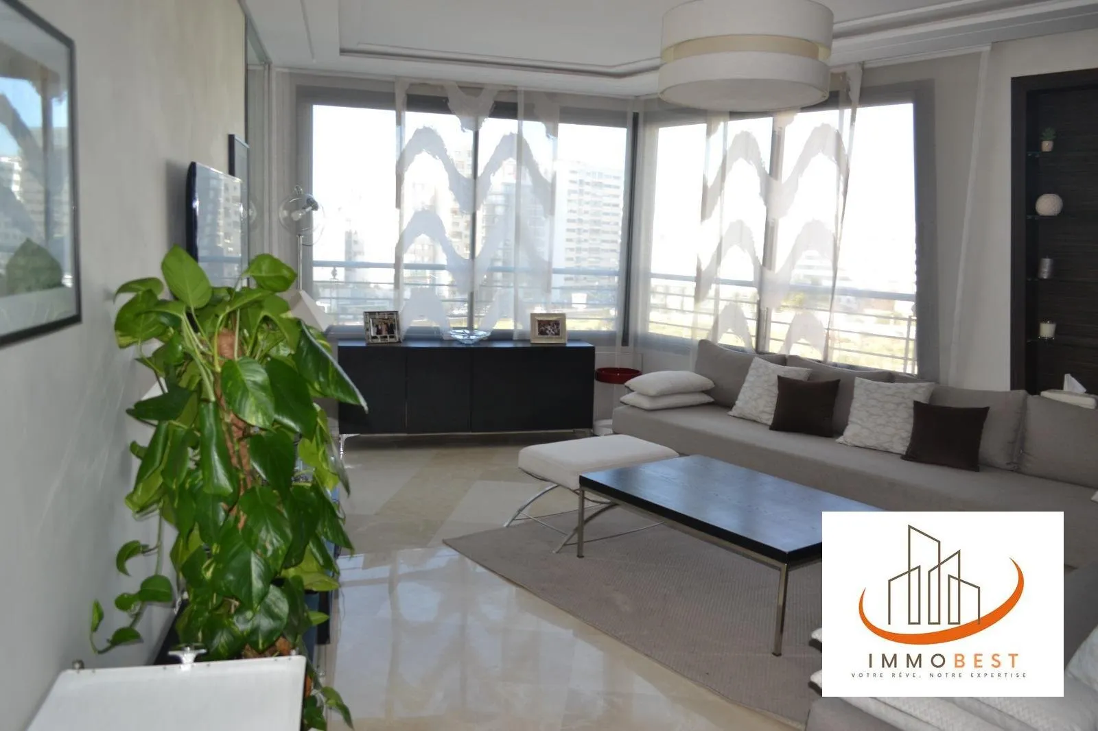 Racine, bel appartement en vente - الدار البيضاء