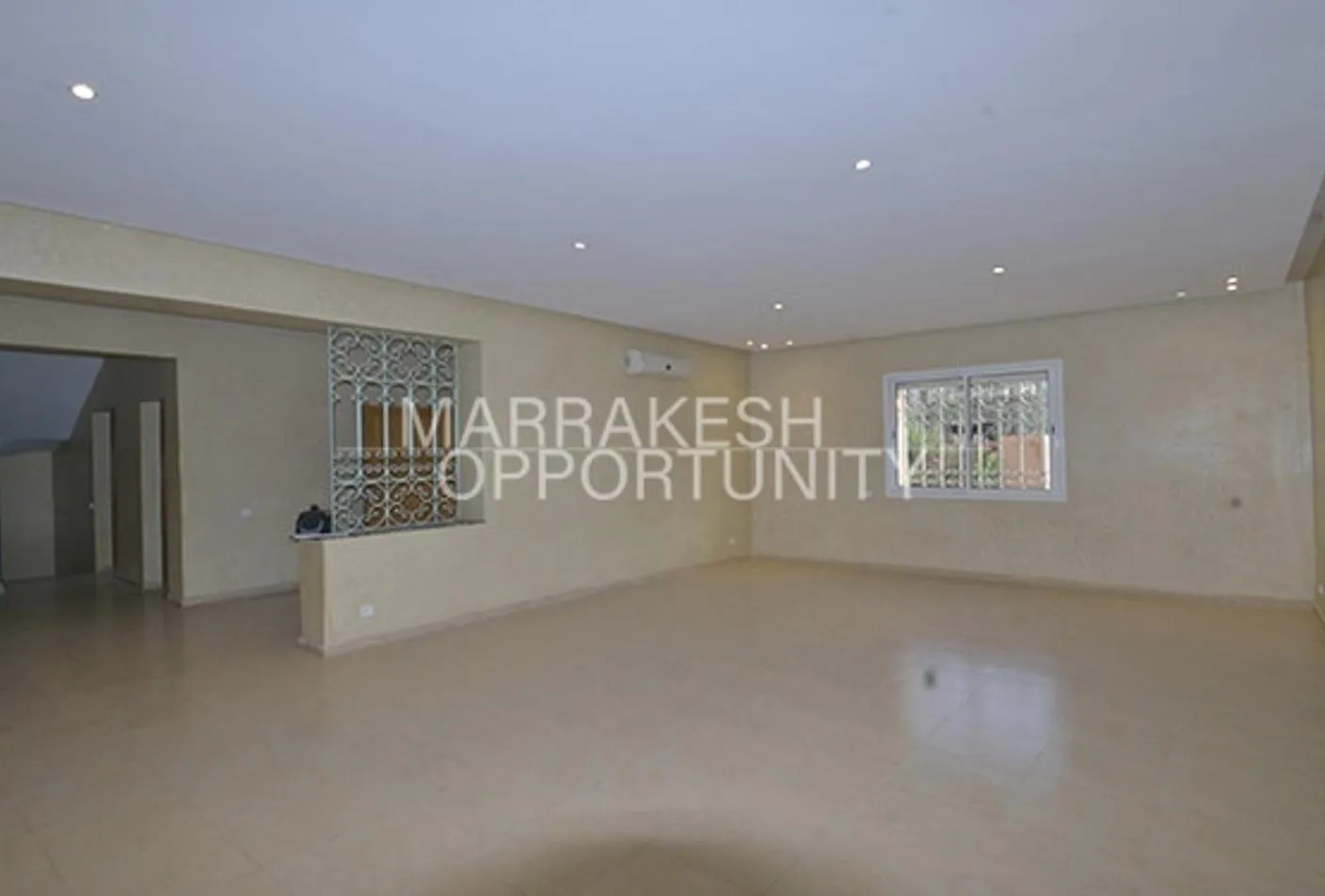 Vente Villa avec piscine au quartier résidence targa - مراكش (2)