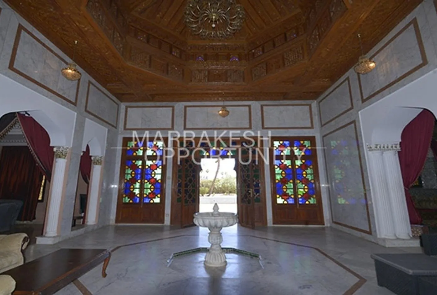 Une grande villa en vente situé à la Palmeraie - مراكش