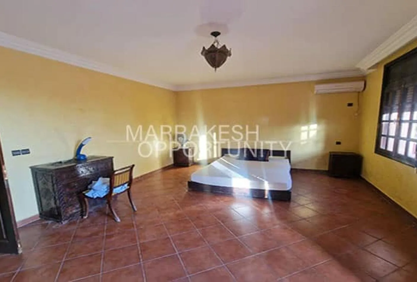 Majestueuse Villa avec piscine proposée en vente à Targa - مراكش (4)