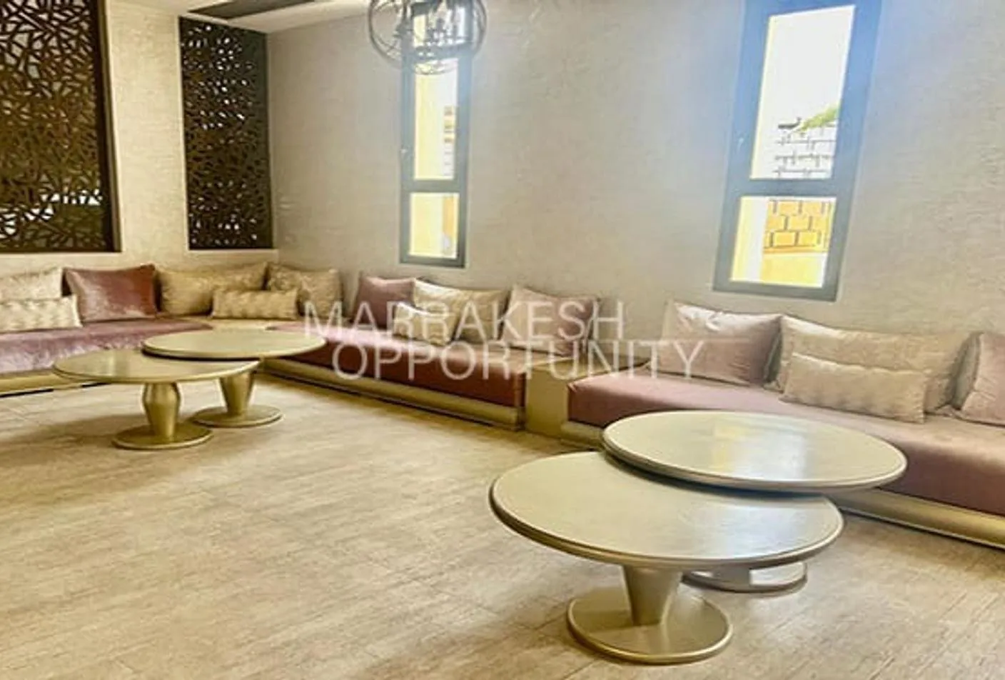 Somptueuse Villa avec piscine à vendre à Targa - مراكش