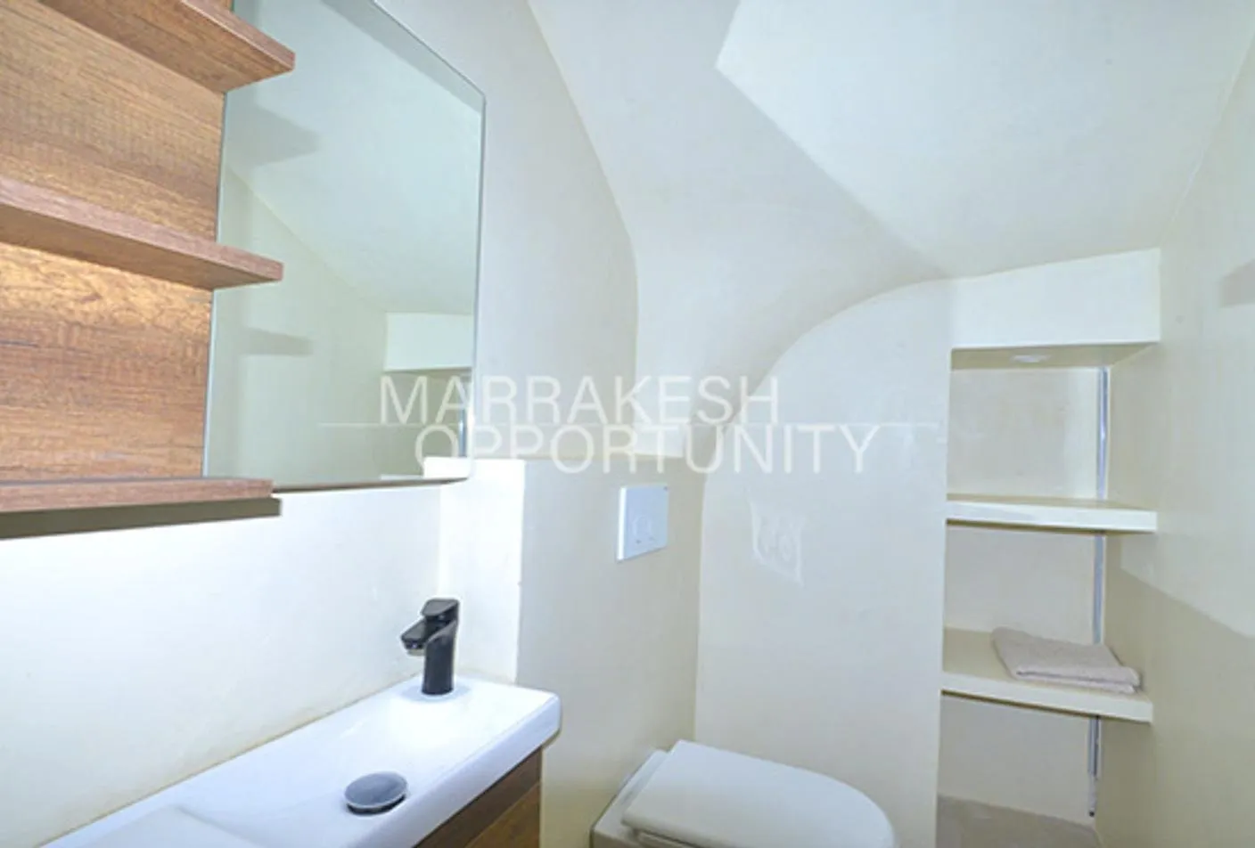 Jolie Villa Meublée avec piscine en vente sur la route de casa - مراكش (2)