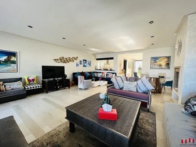 Villa ensoleillée de 4 Chambres. - الدار البيضاء