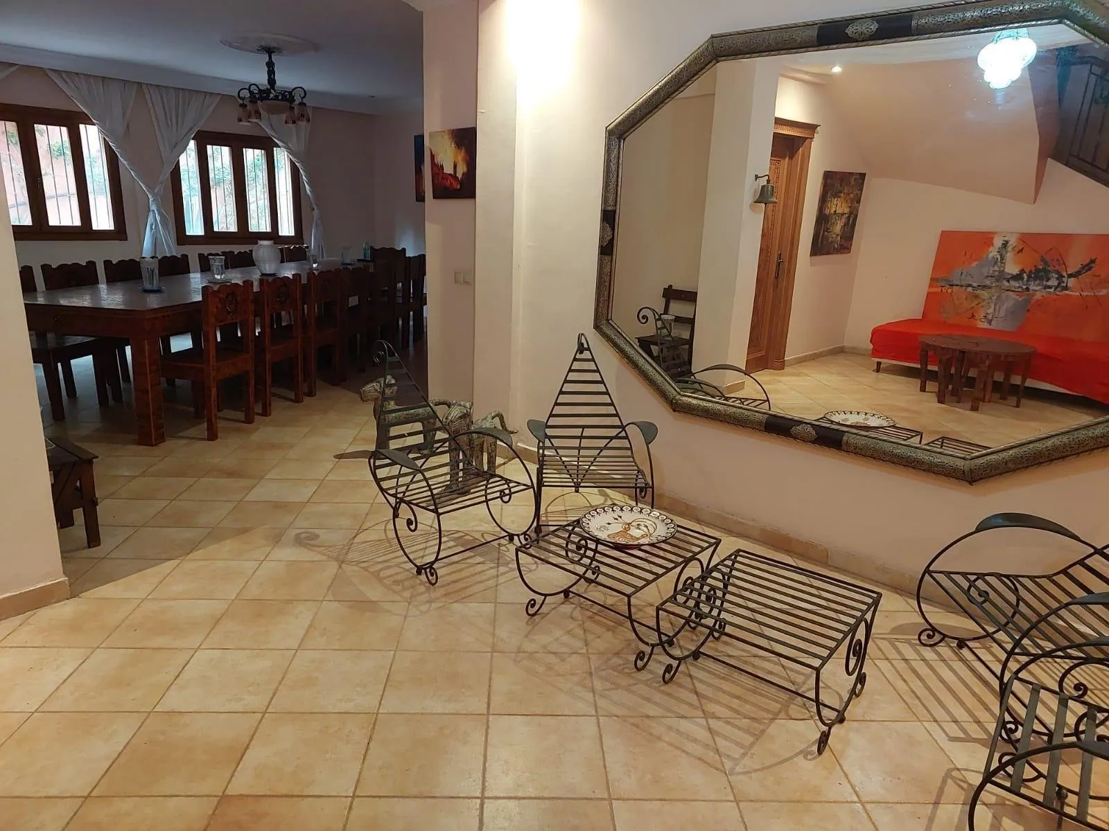 Villa d'exception avec piscine, jardin paysager et sécurité à vendre à Marrakech - مراكش (4)