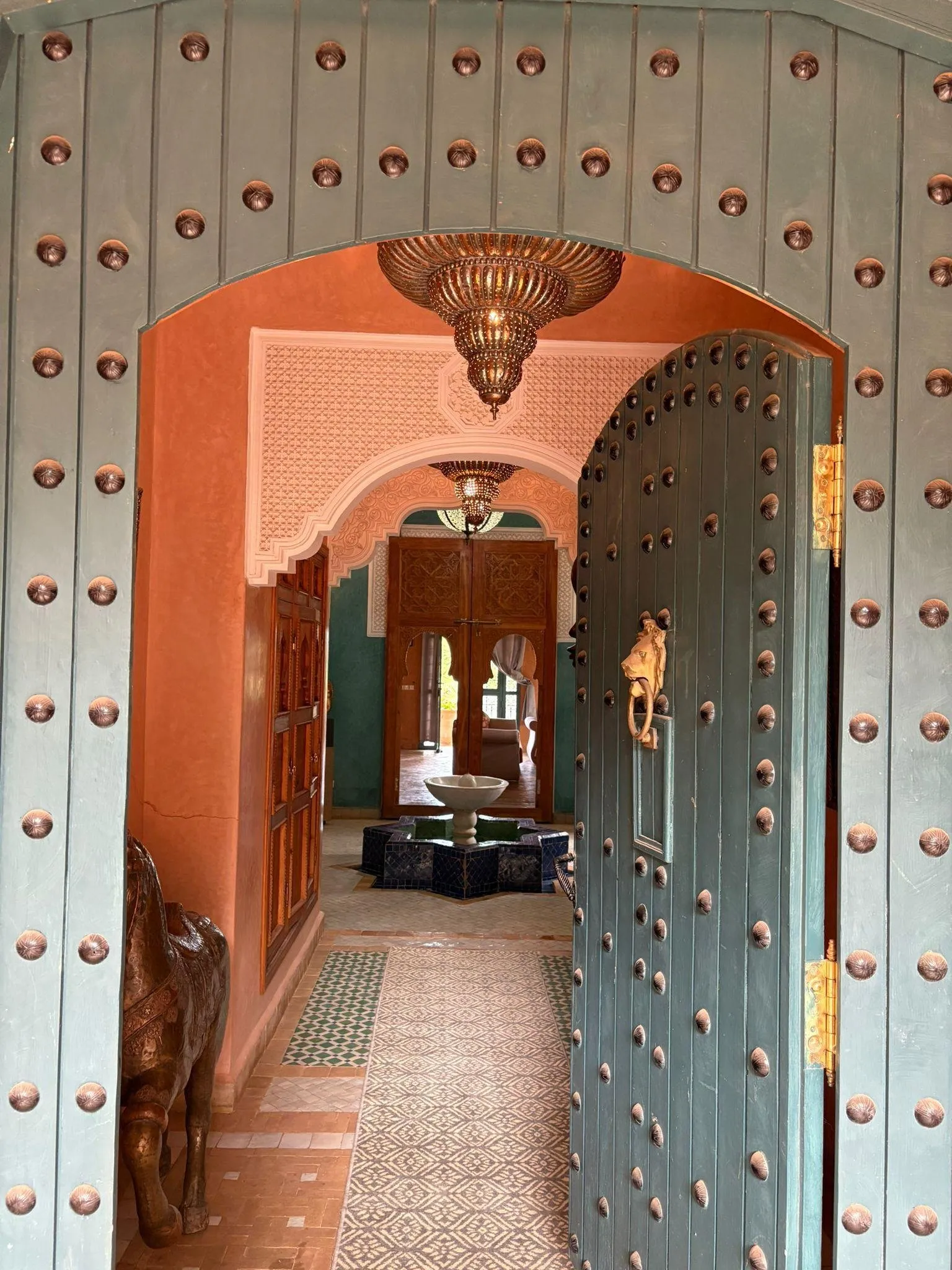 Superbe Propriété de Charme avec Villas d'Invités et Terrain Paysager à Vendre Près de Marrakech - مراكش
