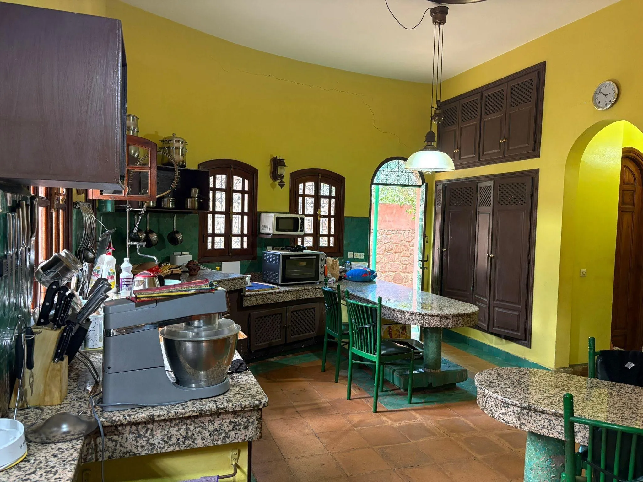Superbe Propriété de Charme avec Villas d'Invités et Terrain Paysager à Vendre Près de Marrakech - مراكش (2)