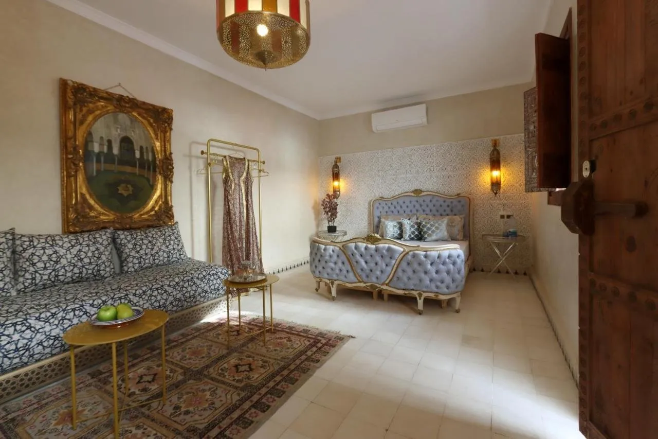 Riad de prestige à vendre – Elégance et authenticité au cœur de la Médina - مراكش (4)