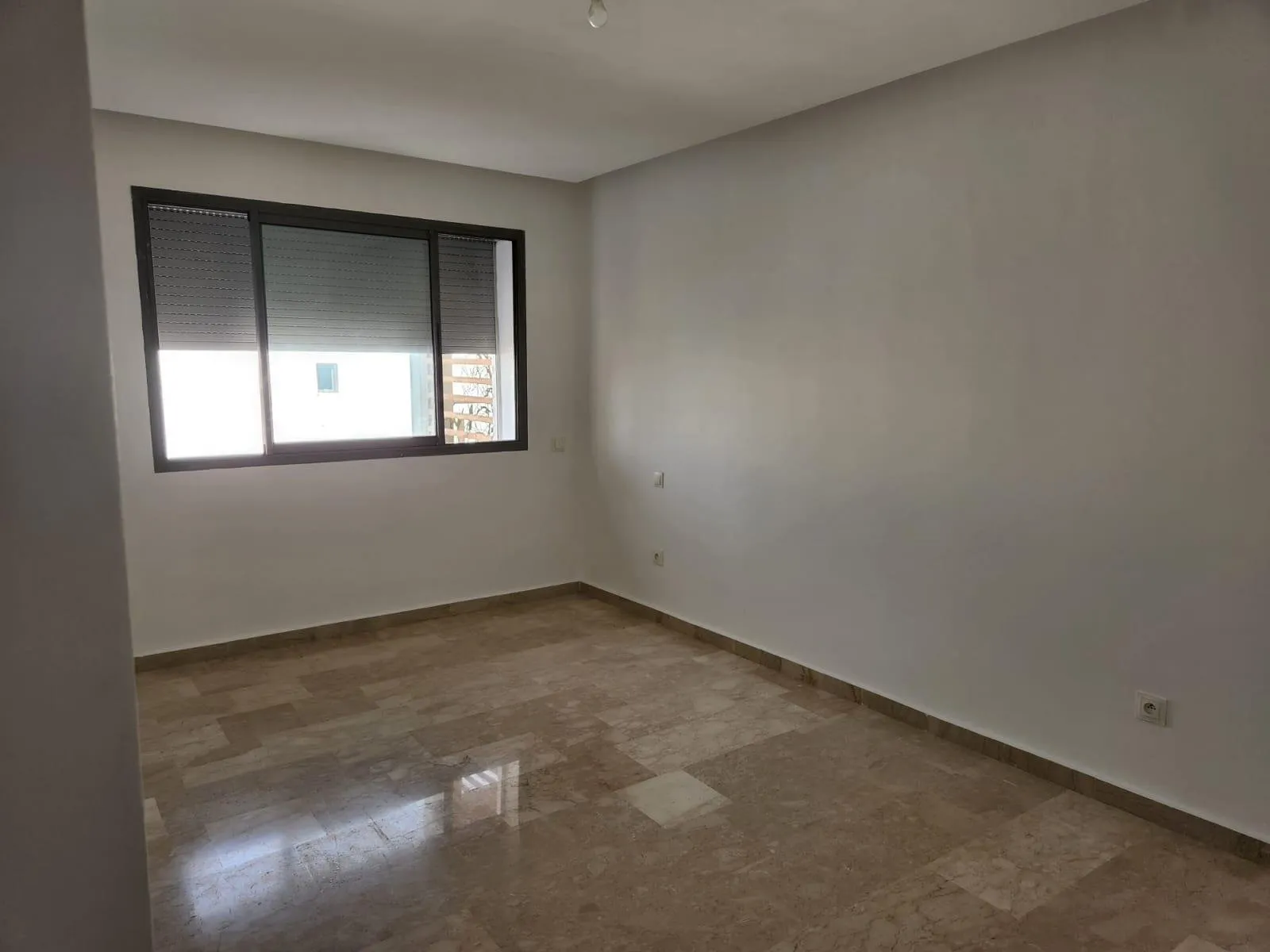 Appartement en résidence sécurisée, vues piscine. - الدار البيضاء (4)
