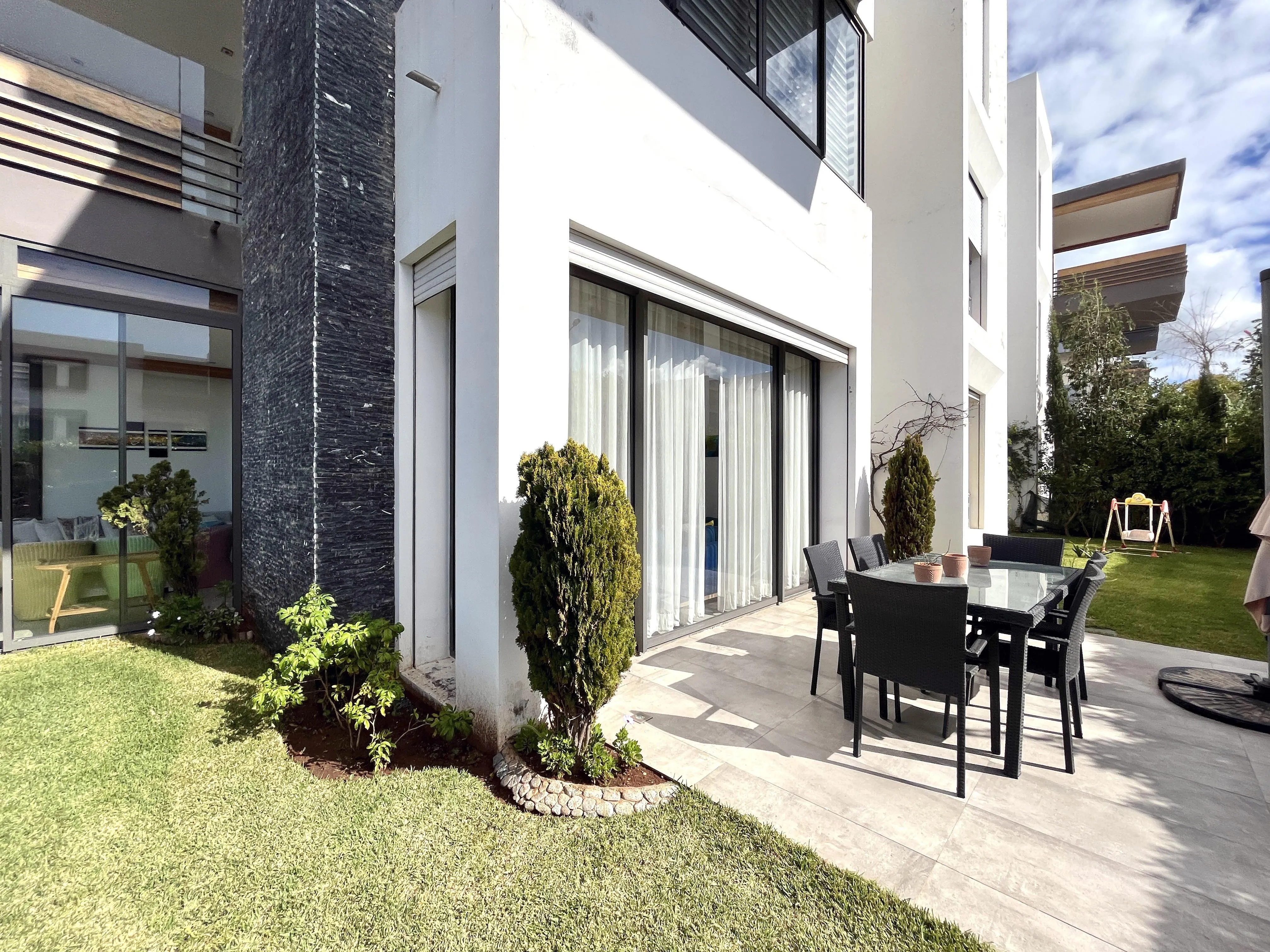 Appartement rez-de-jardin, vue mer, 3 chambres. - الدار البيضاء