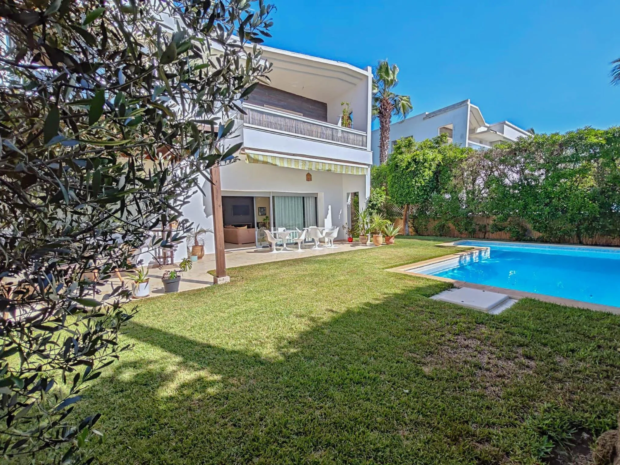 Villa 4 chambres d’Exception à Vendre Dar Bouazza - الدار البيضاء (2)