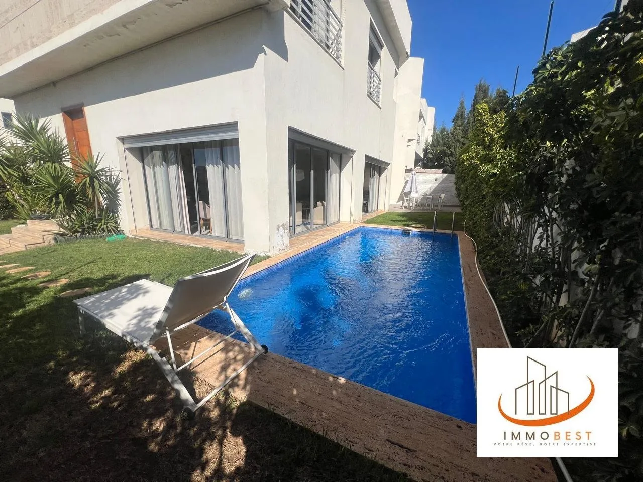 Dar Bouazza  Villa Angle à Vendre, moderne 4 CH - الدار البيضاء