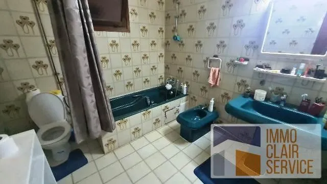 (15409) Villa à vendre dans un quartier résidentiel - الرباط (4)