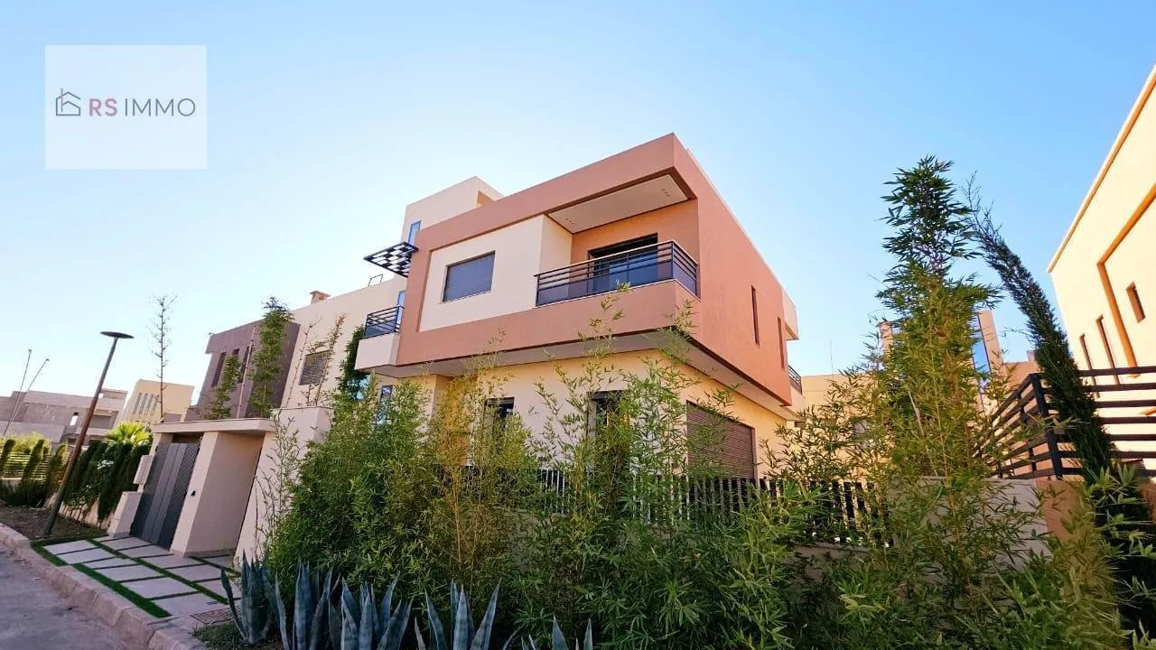 SUPERBE VILLA JUMELÉE DE 314 M²  GOLF NORIA TITRÉ MARRAKECH - مراكش
