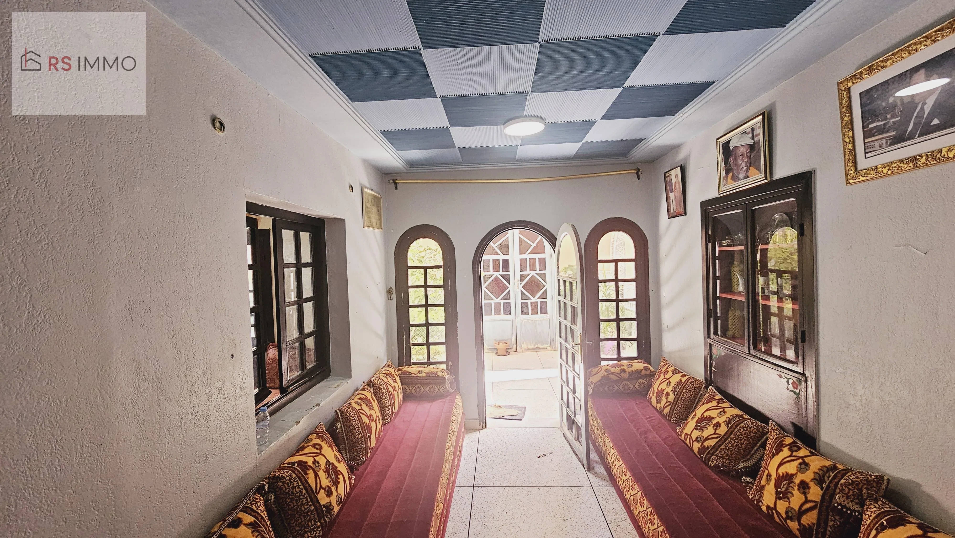 Superbe Villa situé à Marrakech Quartier Assif - مراكش (2)