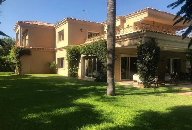 VILLA AVENDRE QUARTIER ANFA SUPERIEURRE - الدار البيضاء (2)