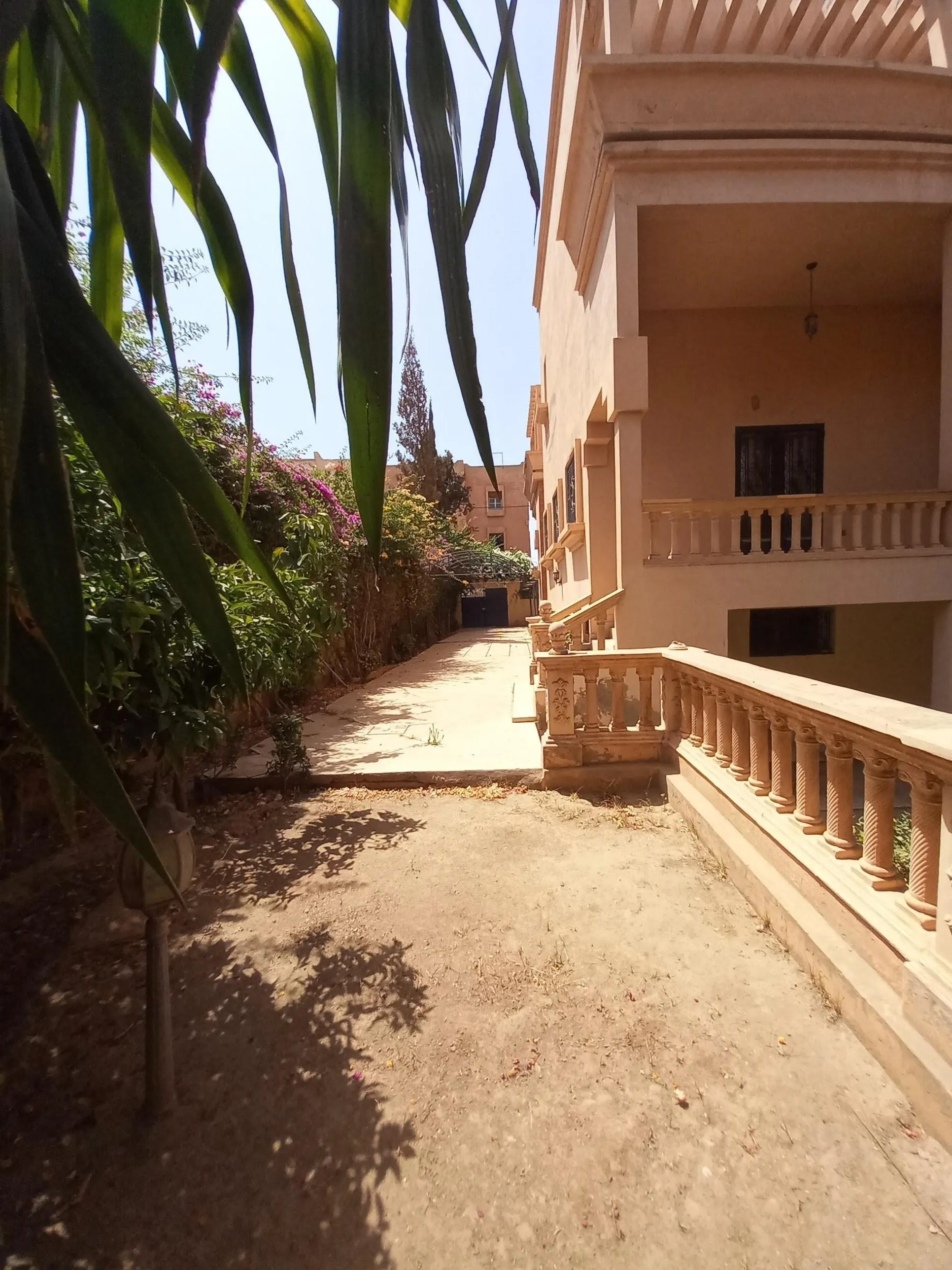 Spacieuse Villa de 550 m² en vente à Sidi Abad - مراكش (3)