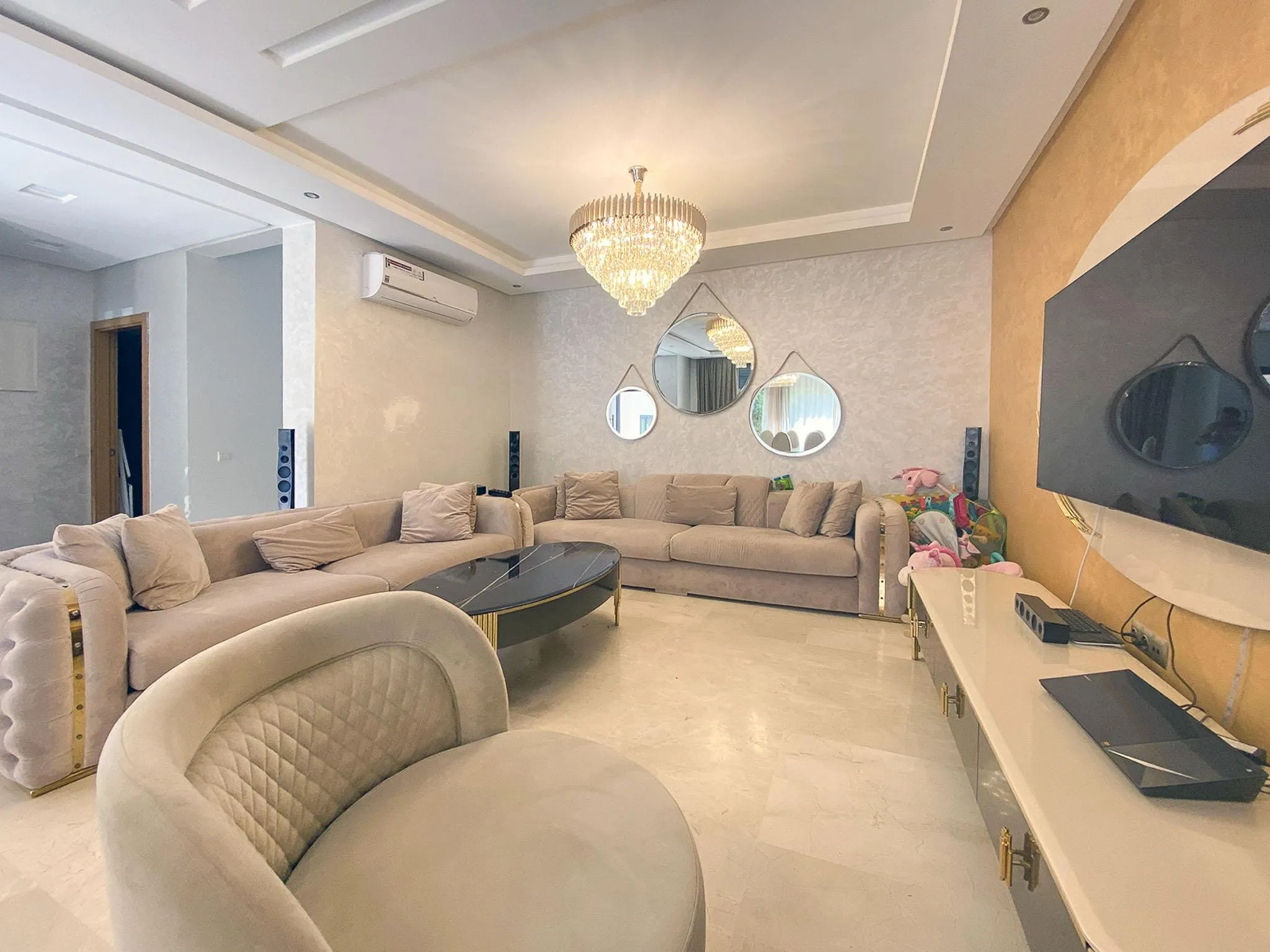 Villa, piscine en résidence sécurisée. - الدار البيضاء (2)