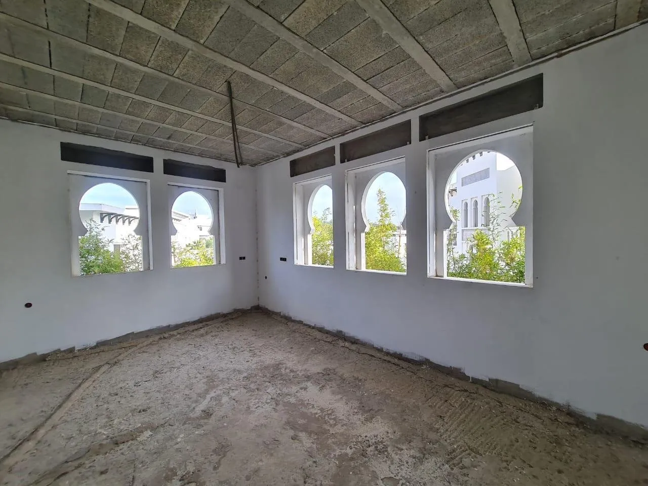 Villa semi finie résidentielle accoté du Golf - طنجة