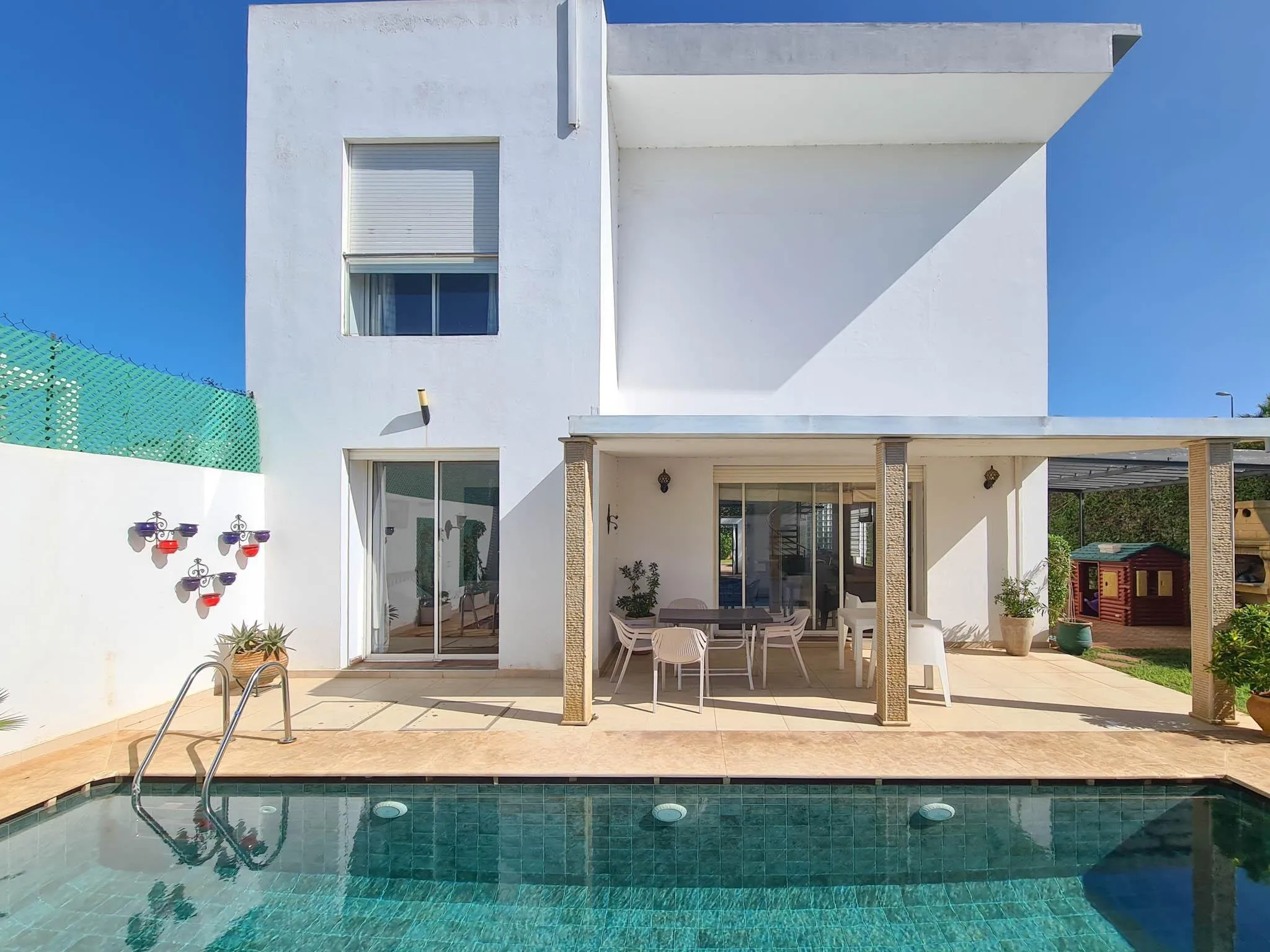 Villa 4 chambres avec piscine et jardin. - الدار البيضاء