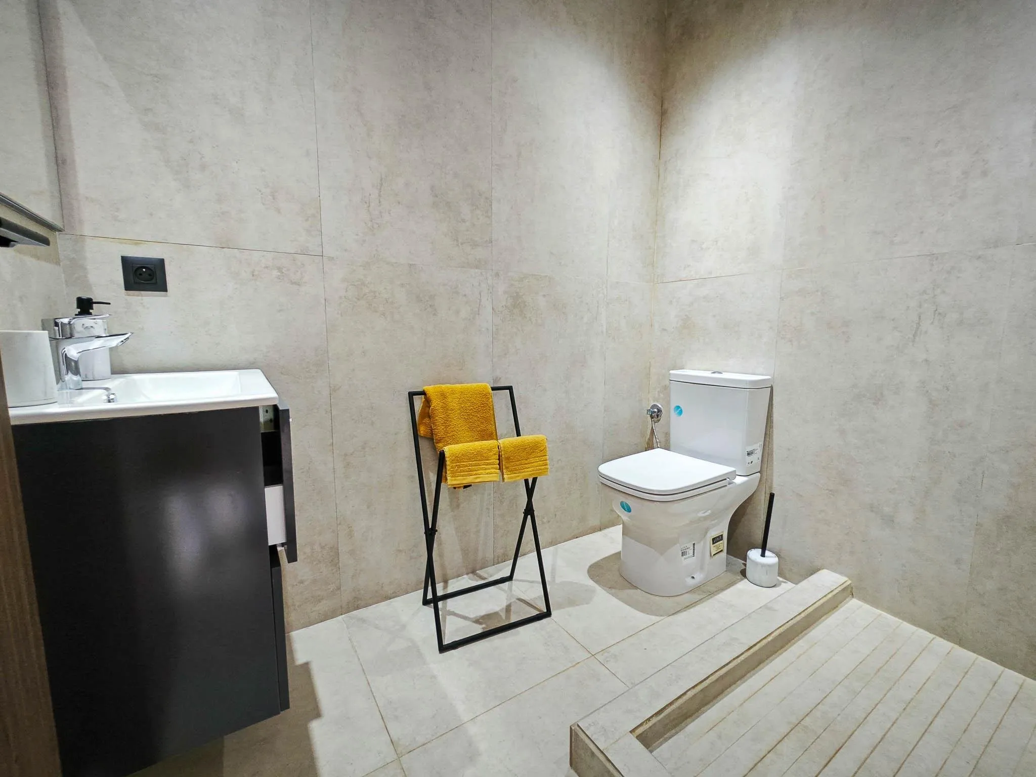 Villa neuve 3 chambres piscine en résidence - الدار البيضاء (4)