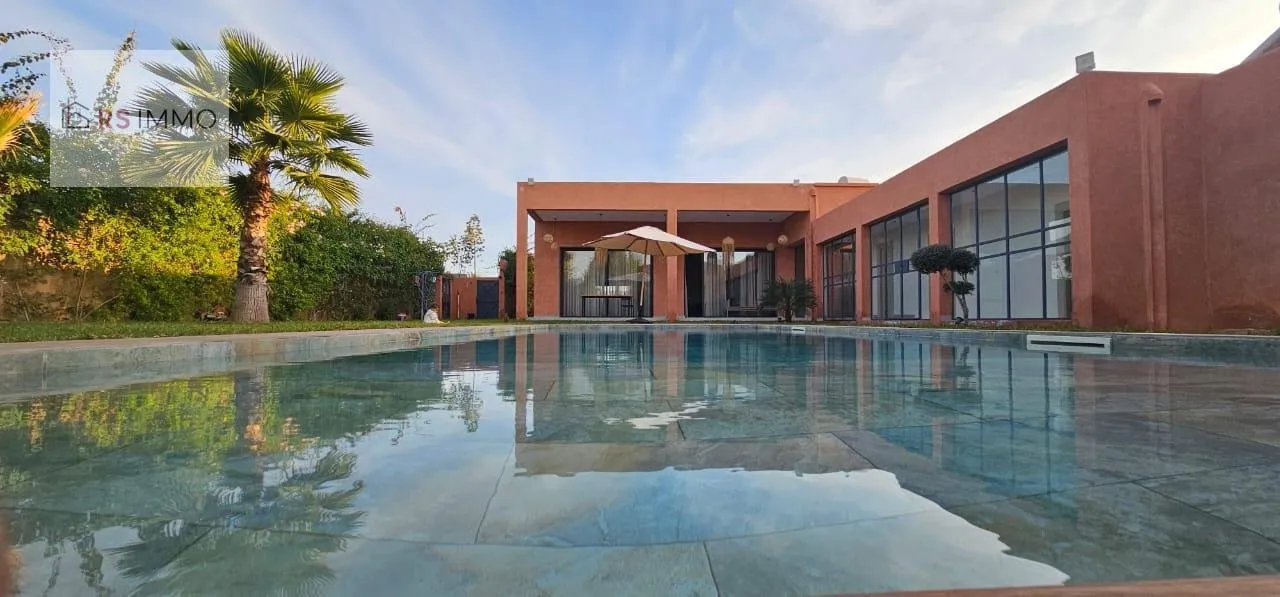 Sublime villa plein pied route de Fes - مراكش