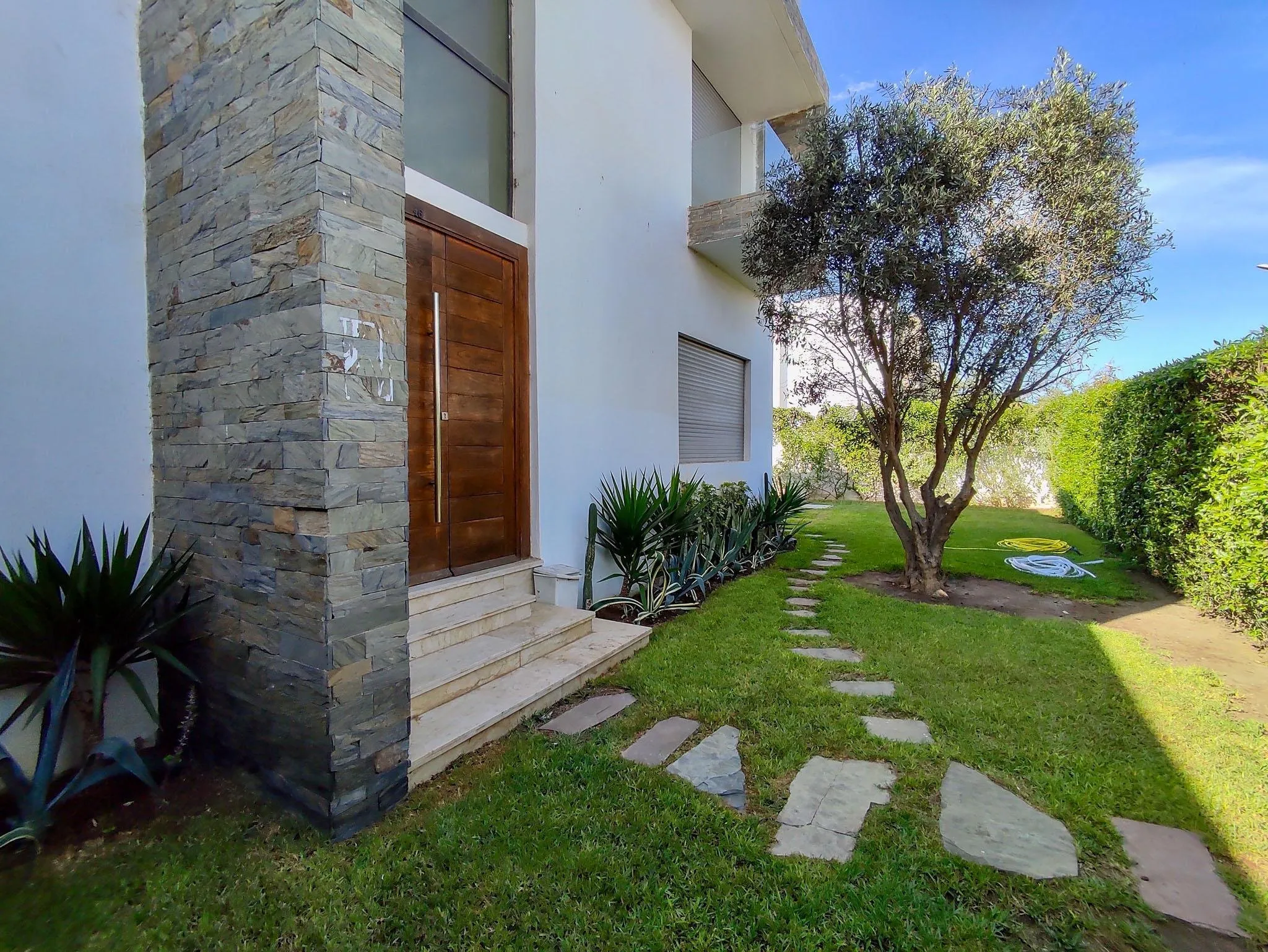Villa à vendre dans une résidence sécurisée. - الدار البيضاء (2)