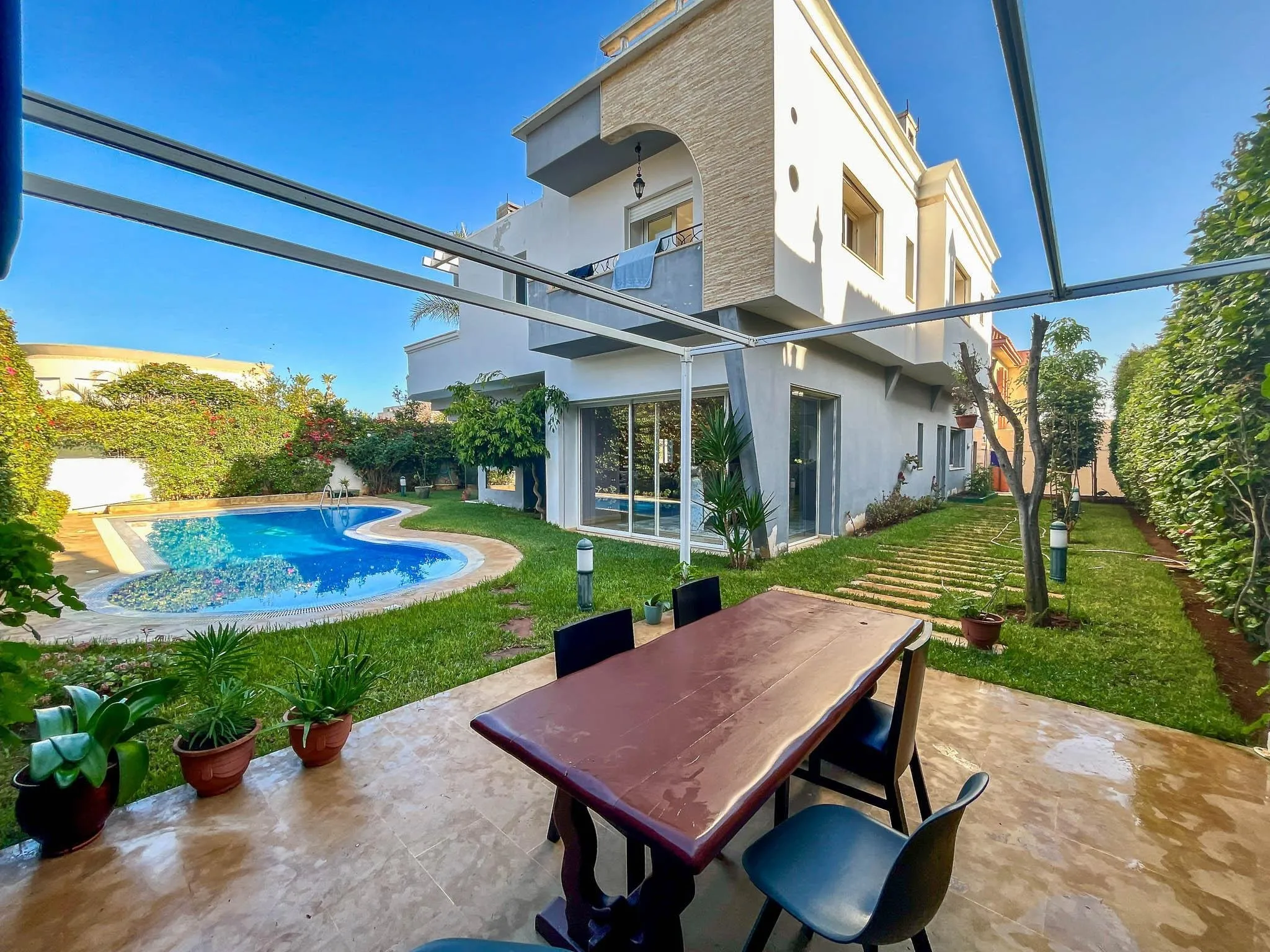 Villa Familiale Spacieuse à Dar Bouazza, - الدار البيضاء