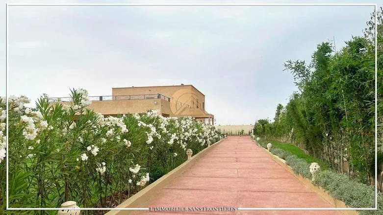 Villa vide à vendre  2000M², piscine  privée, Route de fes - مراكش (3)