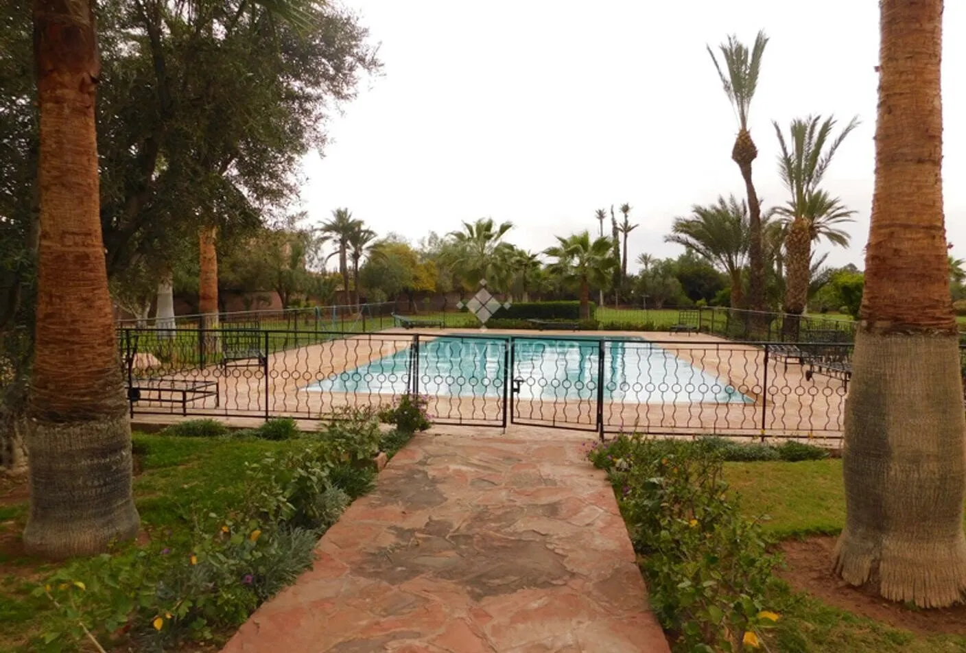 À VENDRE MAGNIFIQUE PROPRIÉTÉ À MARRAKECH - BAB ATLAS - مراكش (2)
