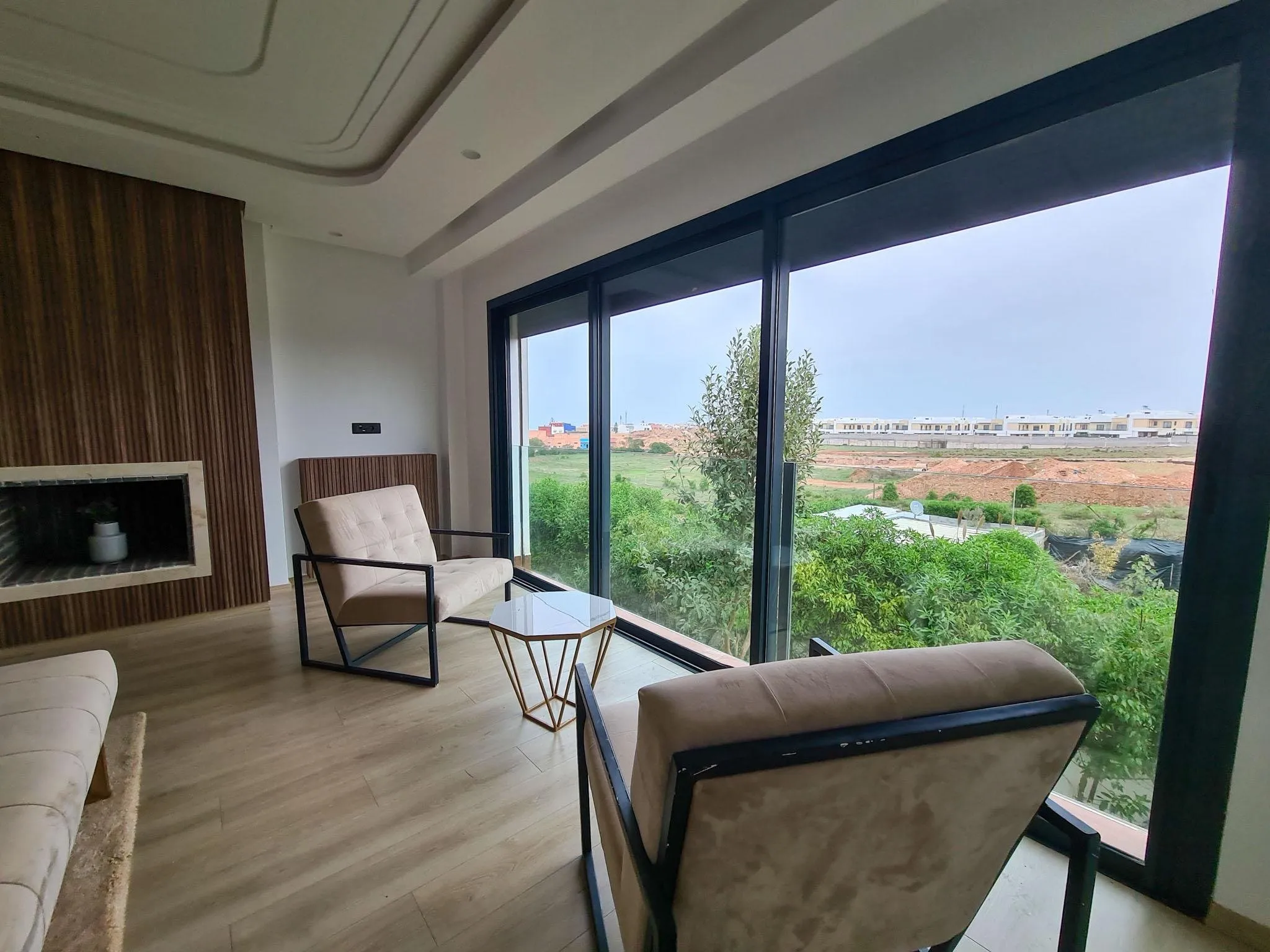 Villa Neuve en résidence sécurisée proche jack beach - الدار البيضاء
