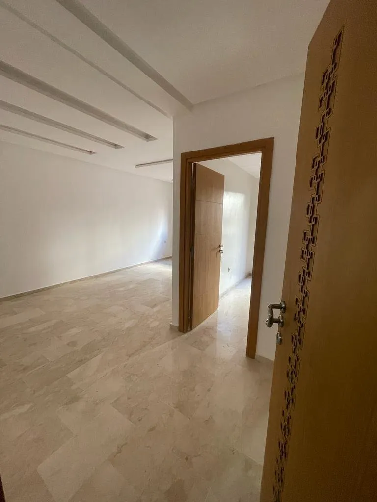 Joli appartement à vendre à Guéliz/gare ferroviaire - مراكش