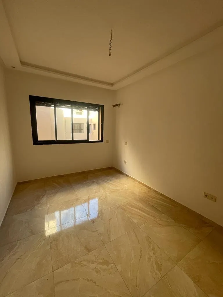 Joli appartement à vendre à Guéliz/gare ferroviaire - مراكش (2)