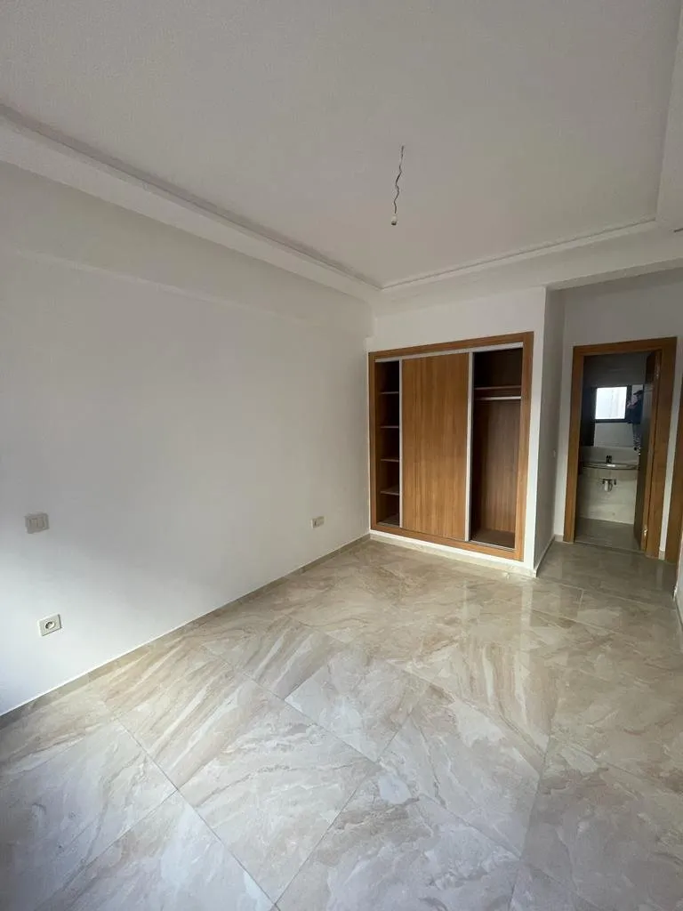 Joli appartement à vendre à Guéliz/gare ferroviaire - مراكش (4)