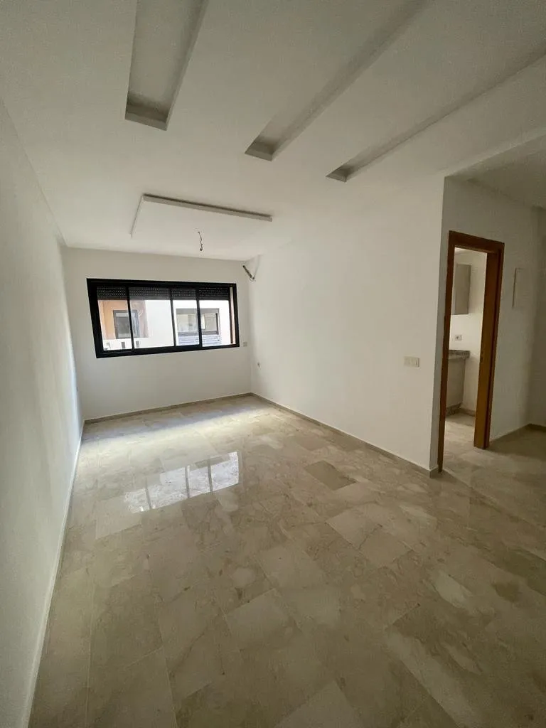 Joli appartement à vendre à Guéliz/gare ferroviaire - مراكش (3)