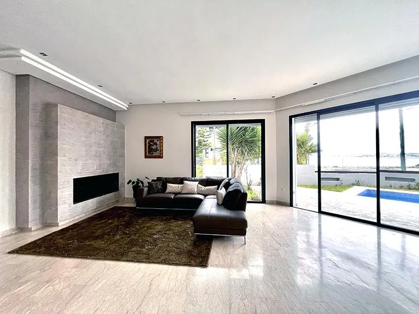 Villa exceptionnelle avec roof-top et vue océan. - الدار البيضاء (4)
