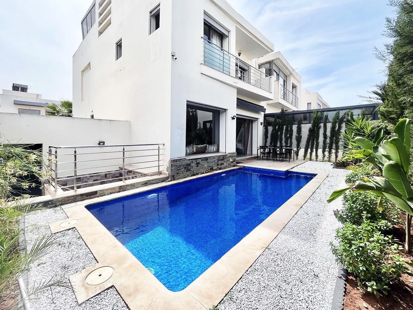 Villa en vente en résidence sécurisée - الدار البيضاء