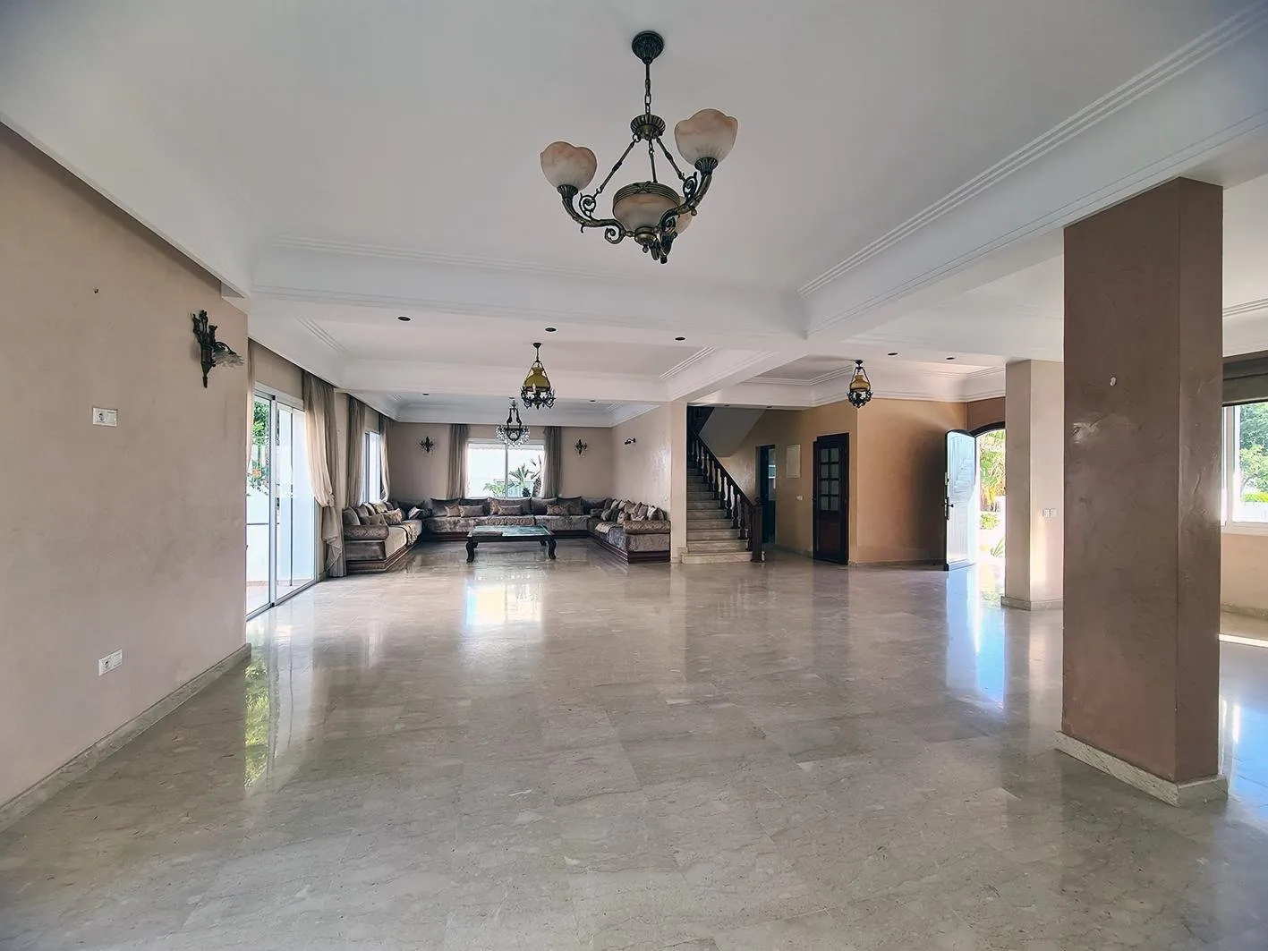 Jolie villa à vendre proche de l'école belge. - الدار البيضاء (2)