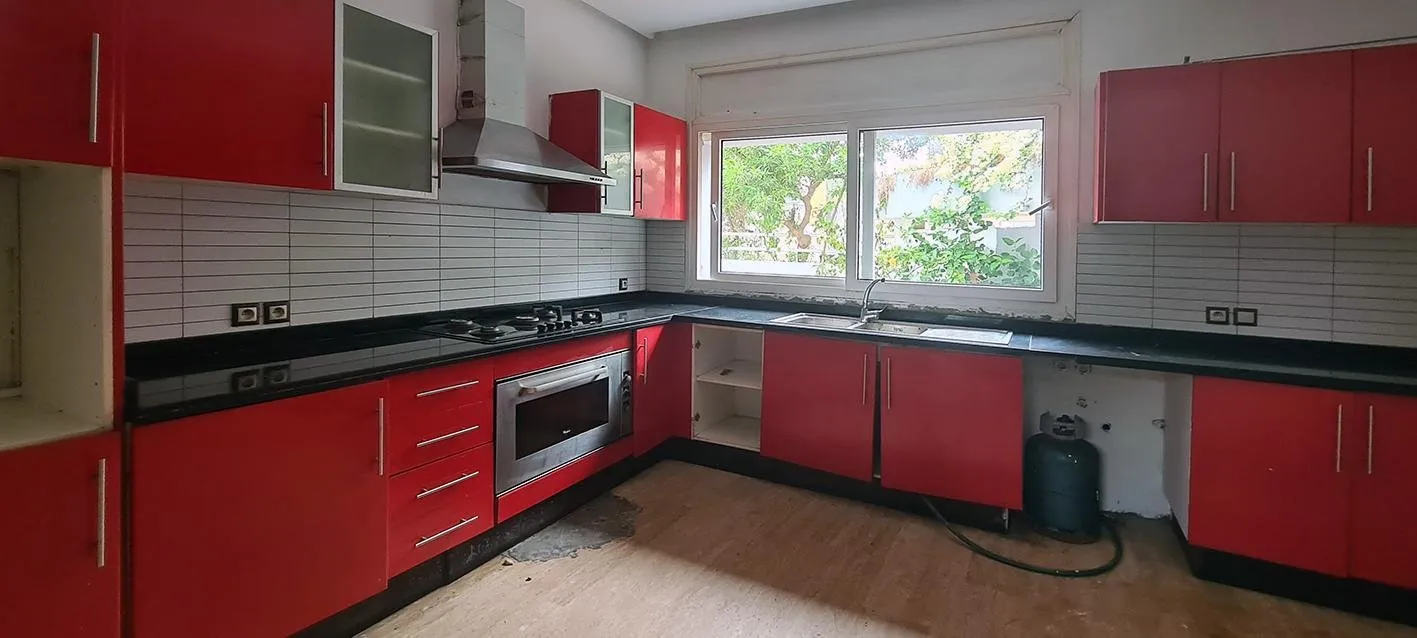 Villa en vente et à rénover, quartier Nawrass. - الدار البيضاء (2)