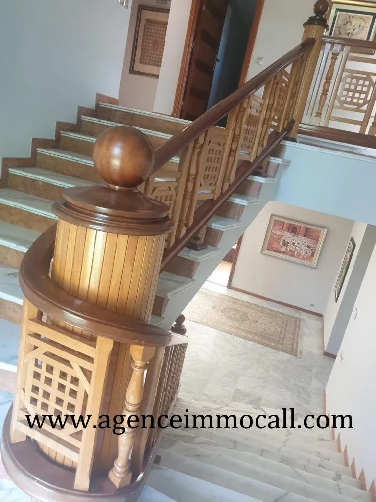 villa à vendre à souissi - الرباط (3)