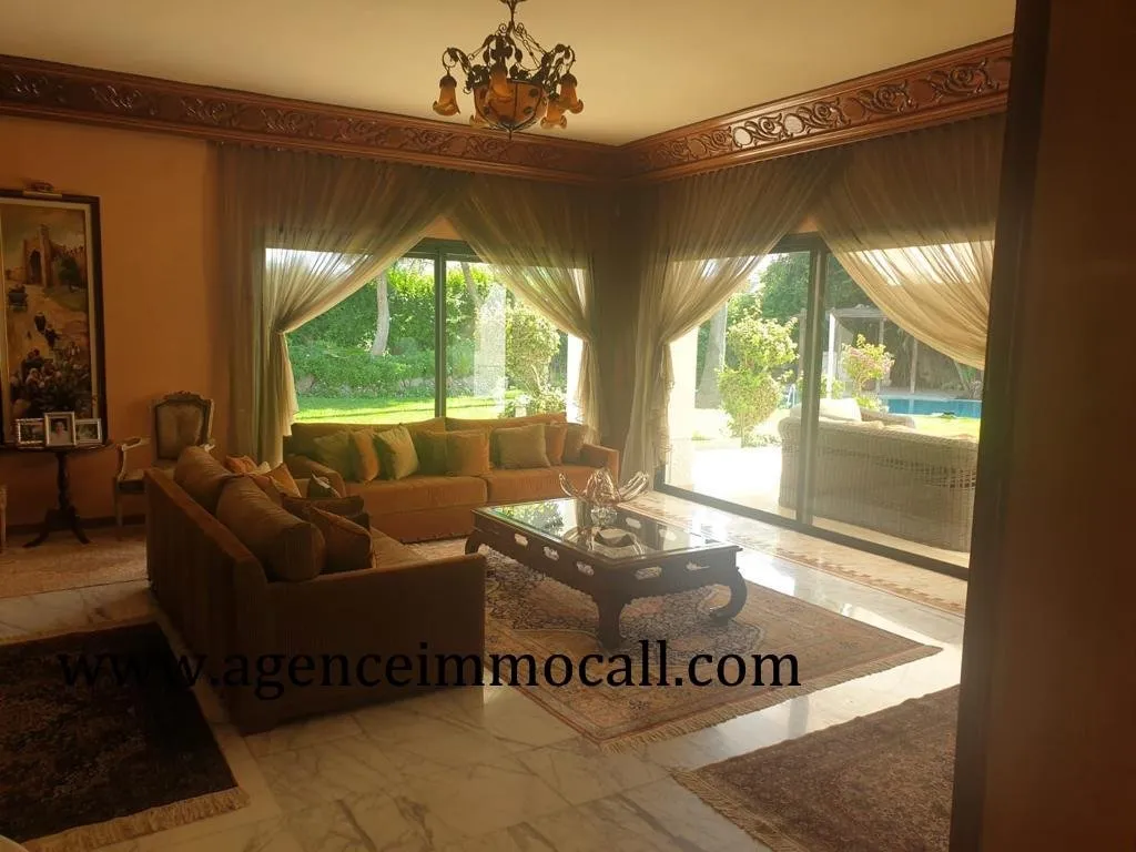 villa à vendre à souissi - الرباط (2)