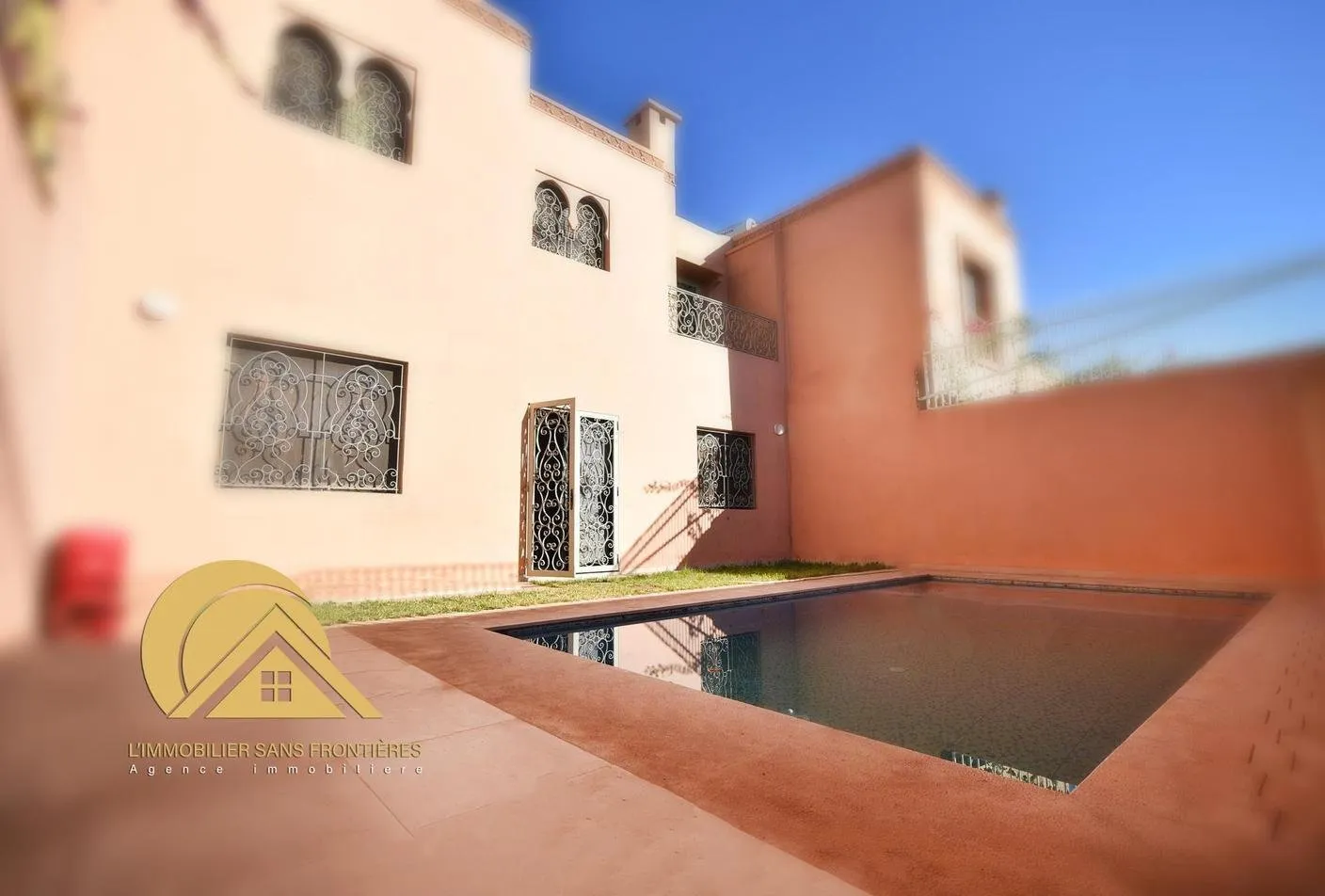 Villa à vendre 250m² ,piscine privée , Targa - مراكش
